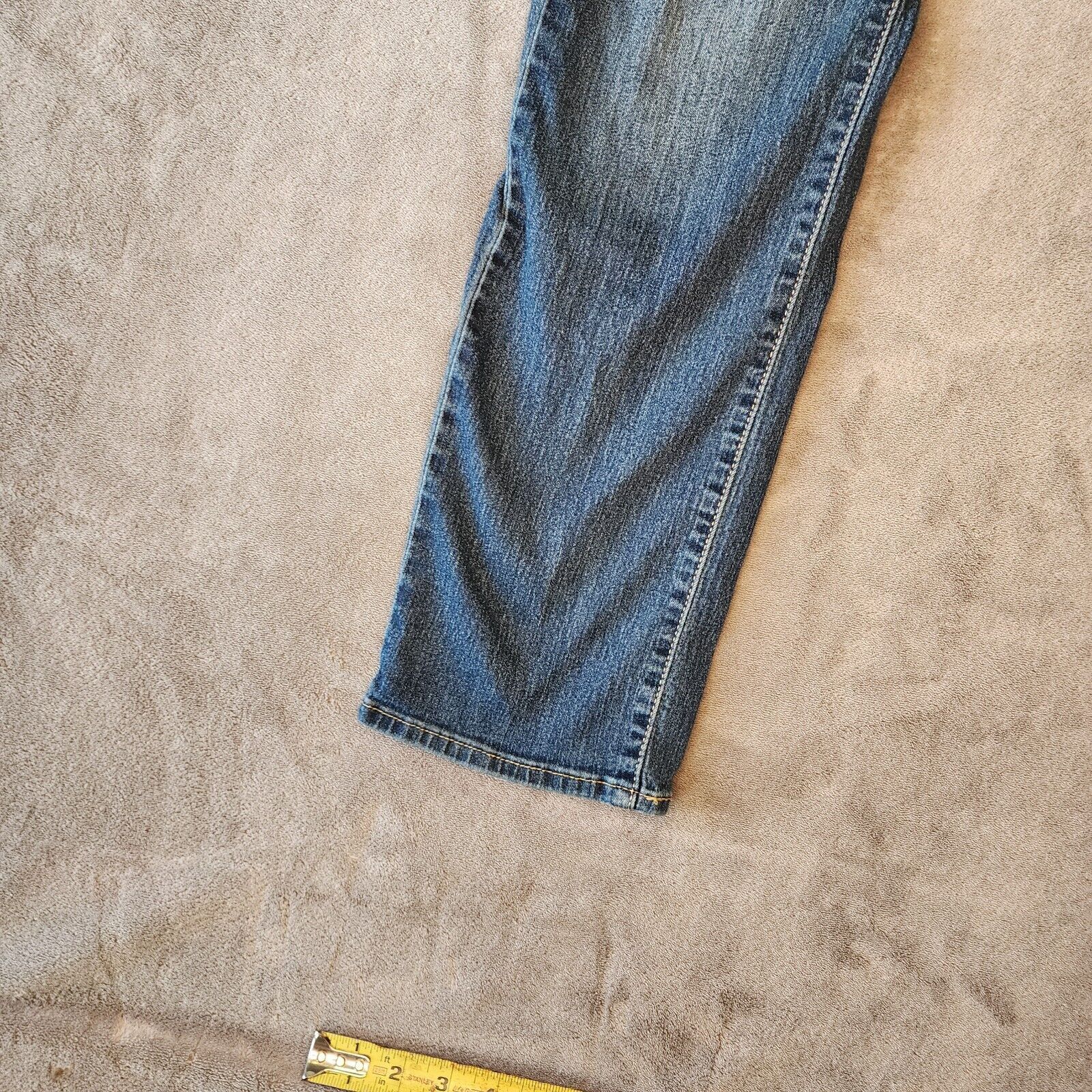 Levi's Levi's Women's 724 High-Rise Street Jeans Size 32x28 Size 32" / US 10 / IT 46 - 9 Thumbnail
