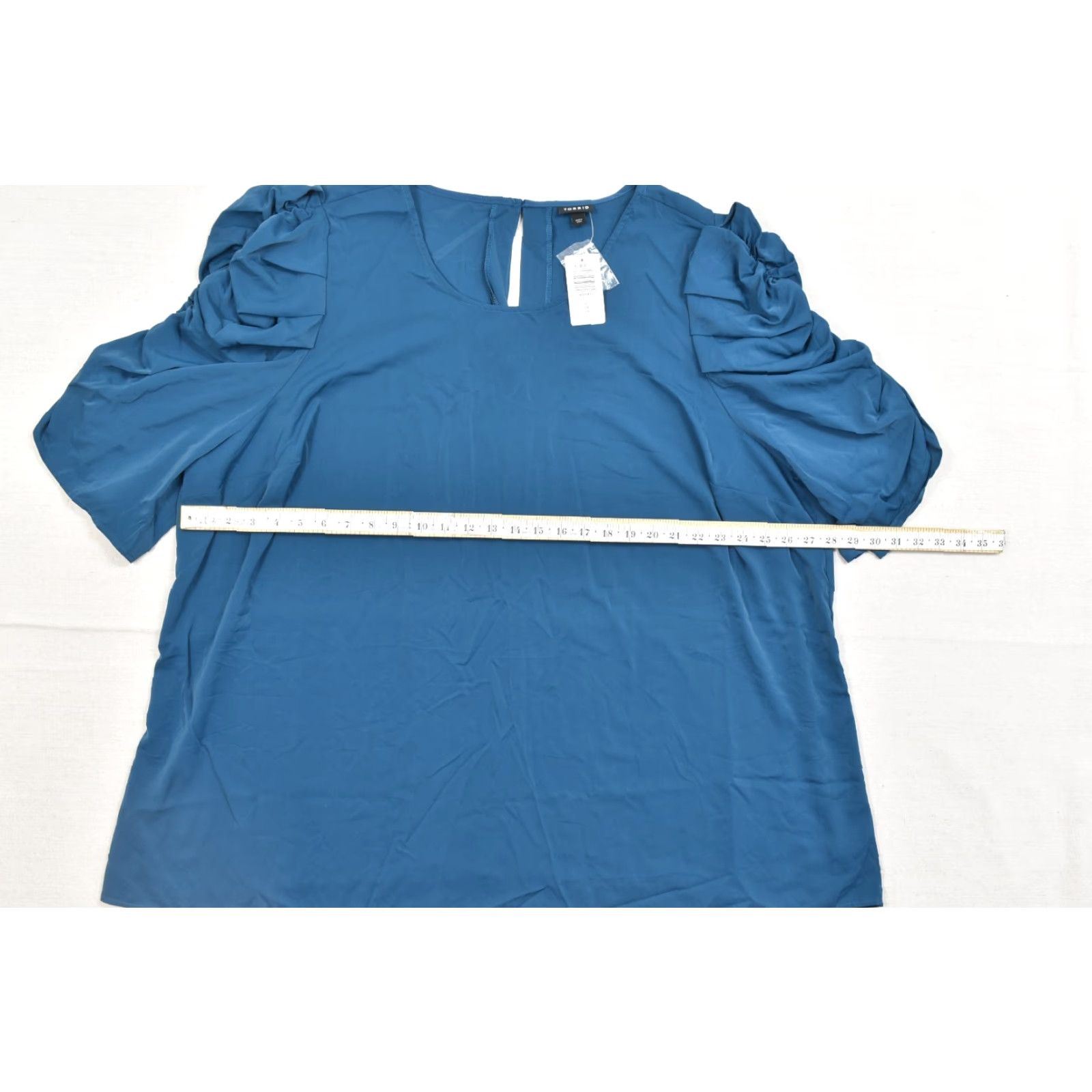 Torrid Torrid Plus Size 5X 28 Legion Blue SS Ruched Sleeve Blouse New Size XXL / US 16-18 / IT 52-54 - 3 Thumbnail