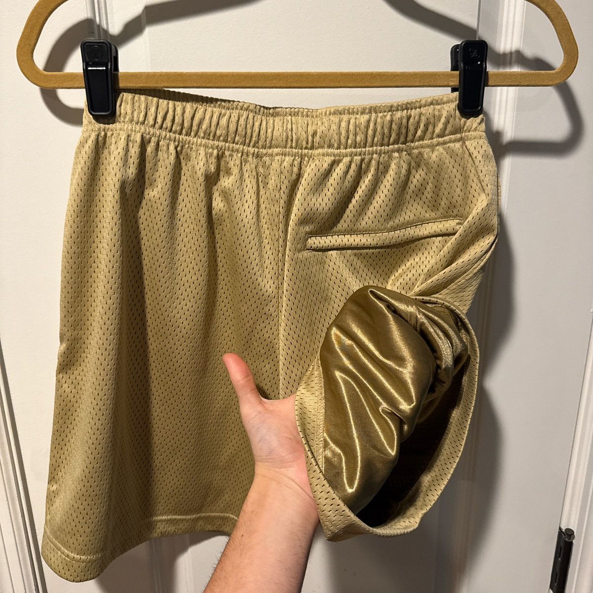 John Elliott John Elliot Shorts🏀 Size US 26 / EU 42 - 2 Thumbnail