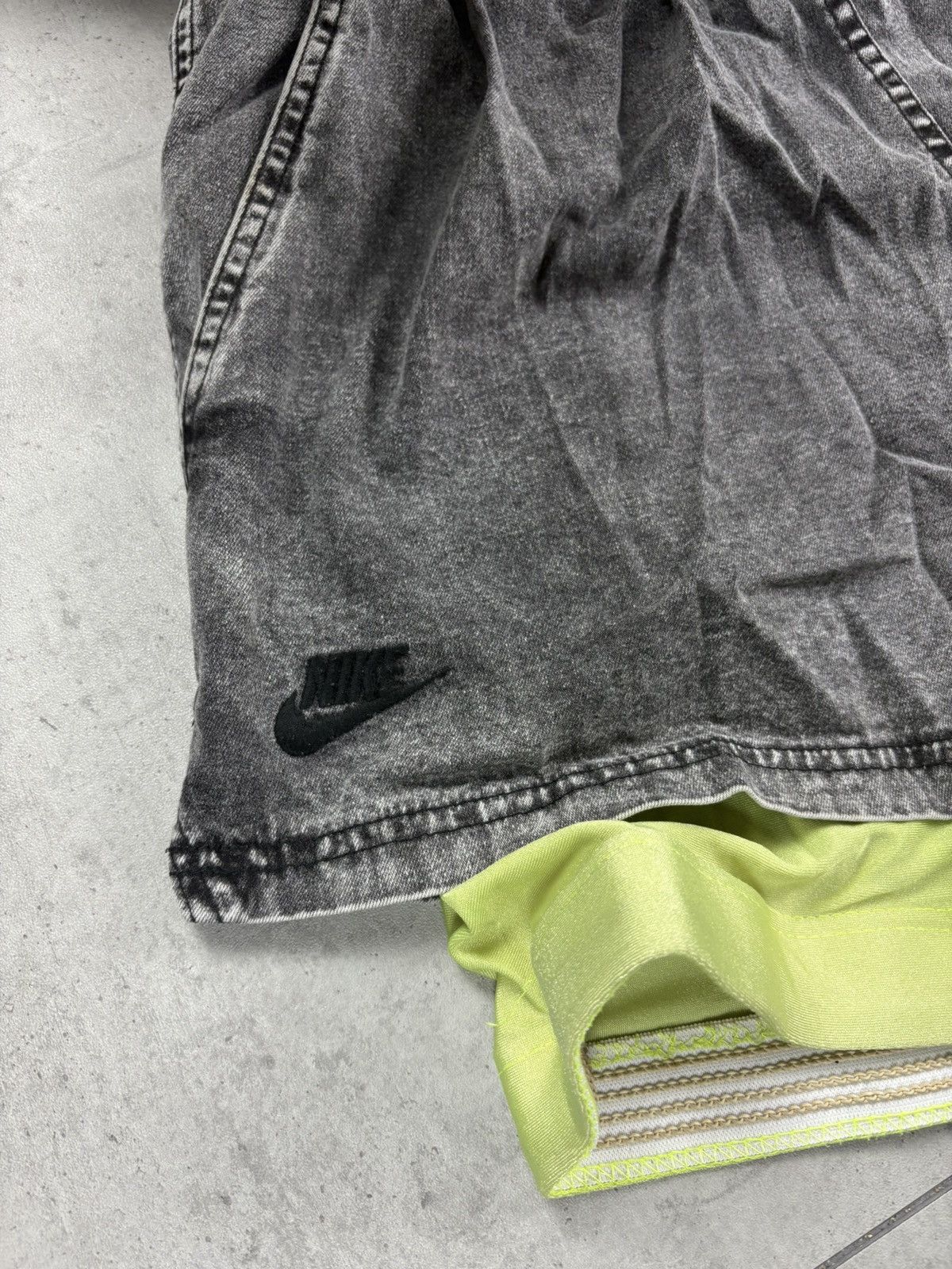 Nike Vintage RARE Nike Challenge Court Acid Wash Shorts L 90s Size US 34 / EU 50 - 3 Thumbnail