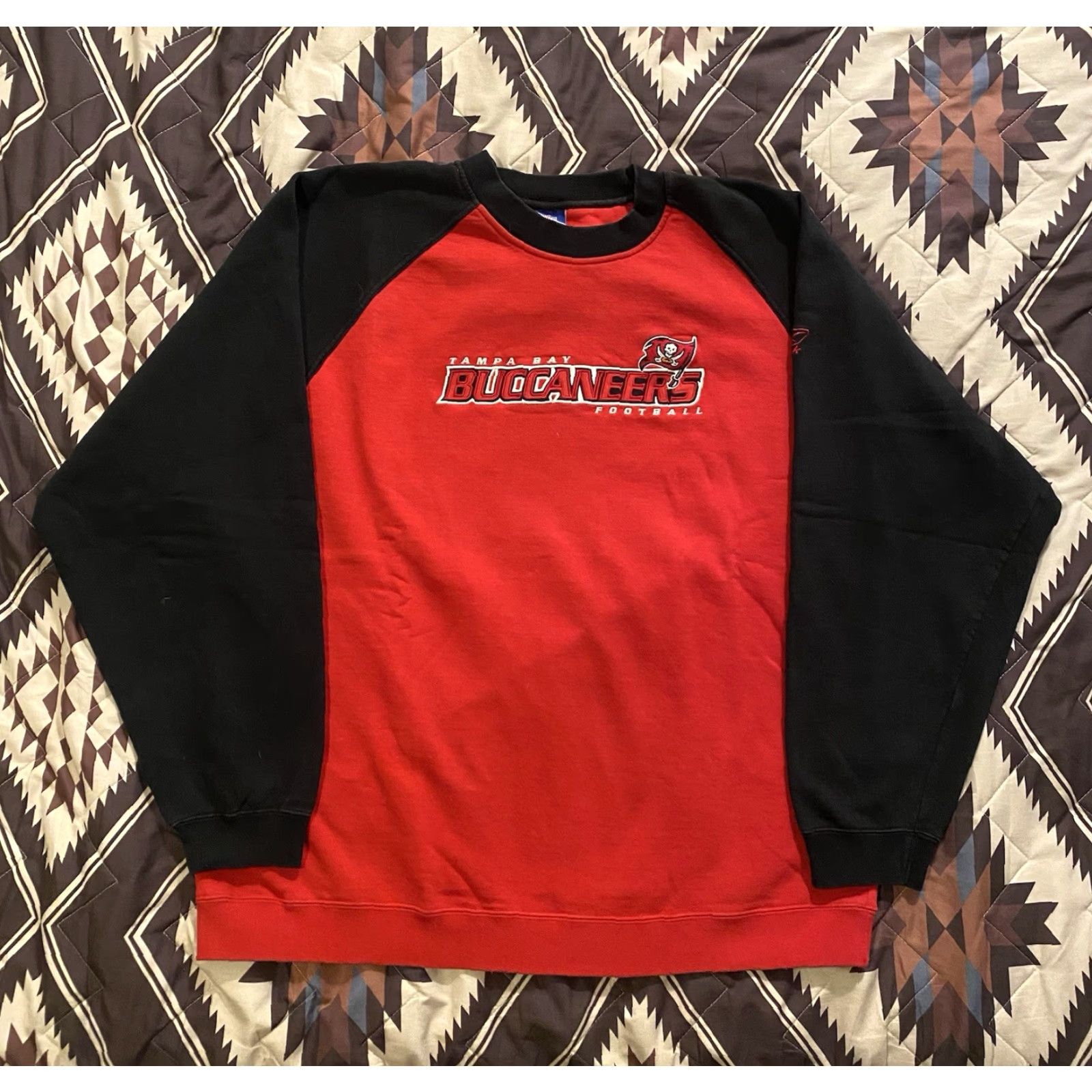 Reebok VINTAGE Reebok Tampa Bay Buccaneers Crewneck Sweatshirt XL Red Embroidered Team Apparel Men’s Pullover Winter Sports Size US XL / EU 56 / 4 - 2 Thumbnail