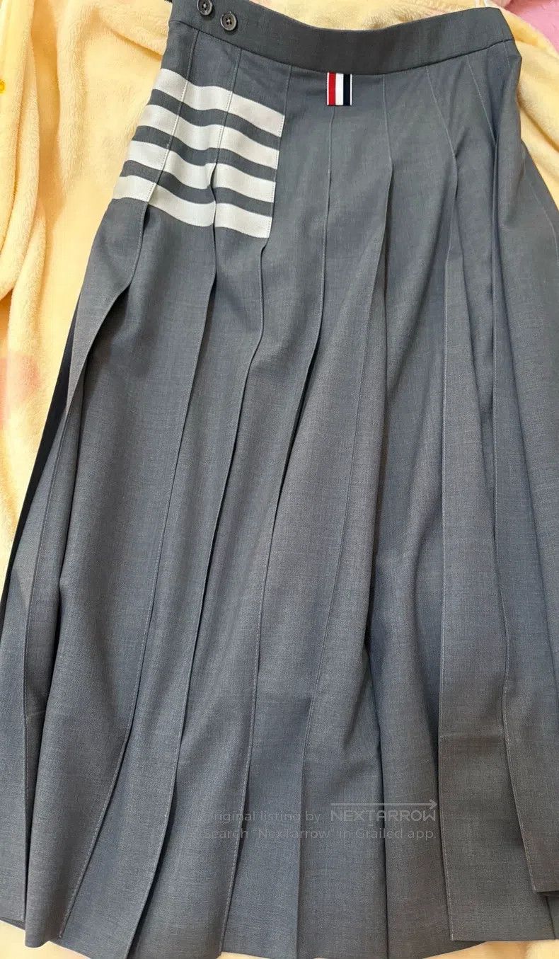 Thom Browne Thom Browne Pleated Long Skirt Size 25" / US 0 / IT 36 - 2 Thumbnail