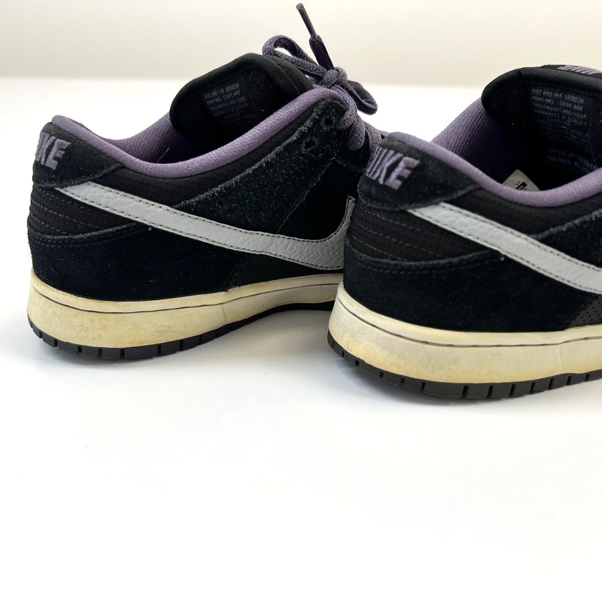 Nike × Vintage Sneakers Nike SB Dunk Low Pro Black Canyon Purple Grey Size US 6 / EU 39 - 16 Thumbnail