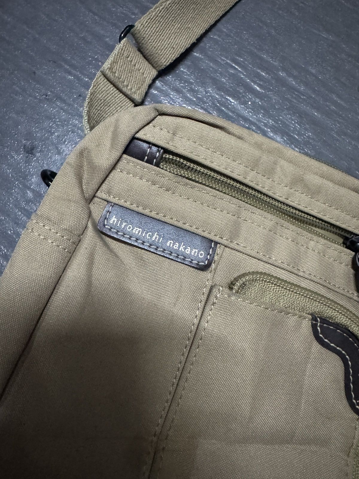 Japanese Brand Hiromichi Nakano Sling Bag Size ONE SIZE - 2 Thumbnail