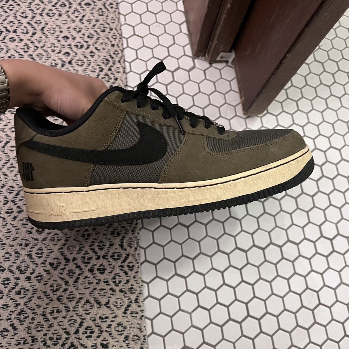 Nike × Undefeated Nike x Undefeated AF1 in army green. Size 12. Size US 12 / EU 45 - 3 Thumbnail