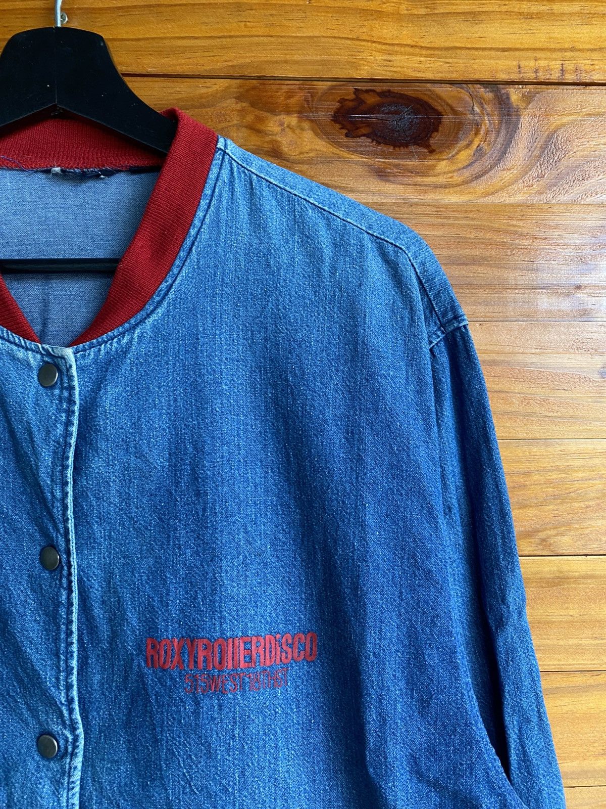 Japanese Brand Vintage Roxy Riders Co Denim Varsity Jacket Blue Red Collar Size US M / EU 48-50 / 2 - 10 Thumbnail