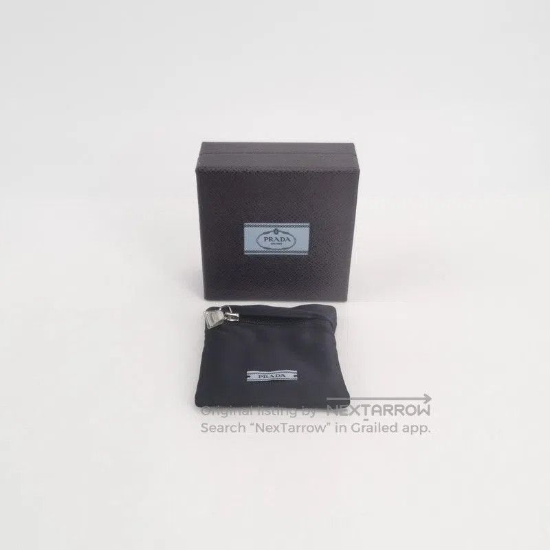 Prada Prada Logo Hair Clip with Triangle Design. Size ONE SIZE - 3 Thumbnail