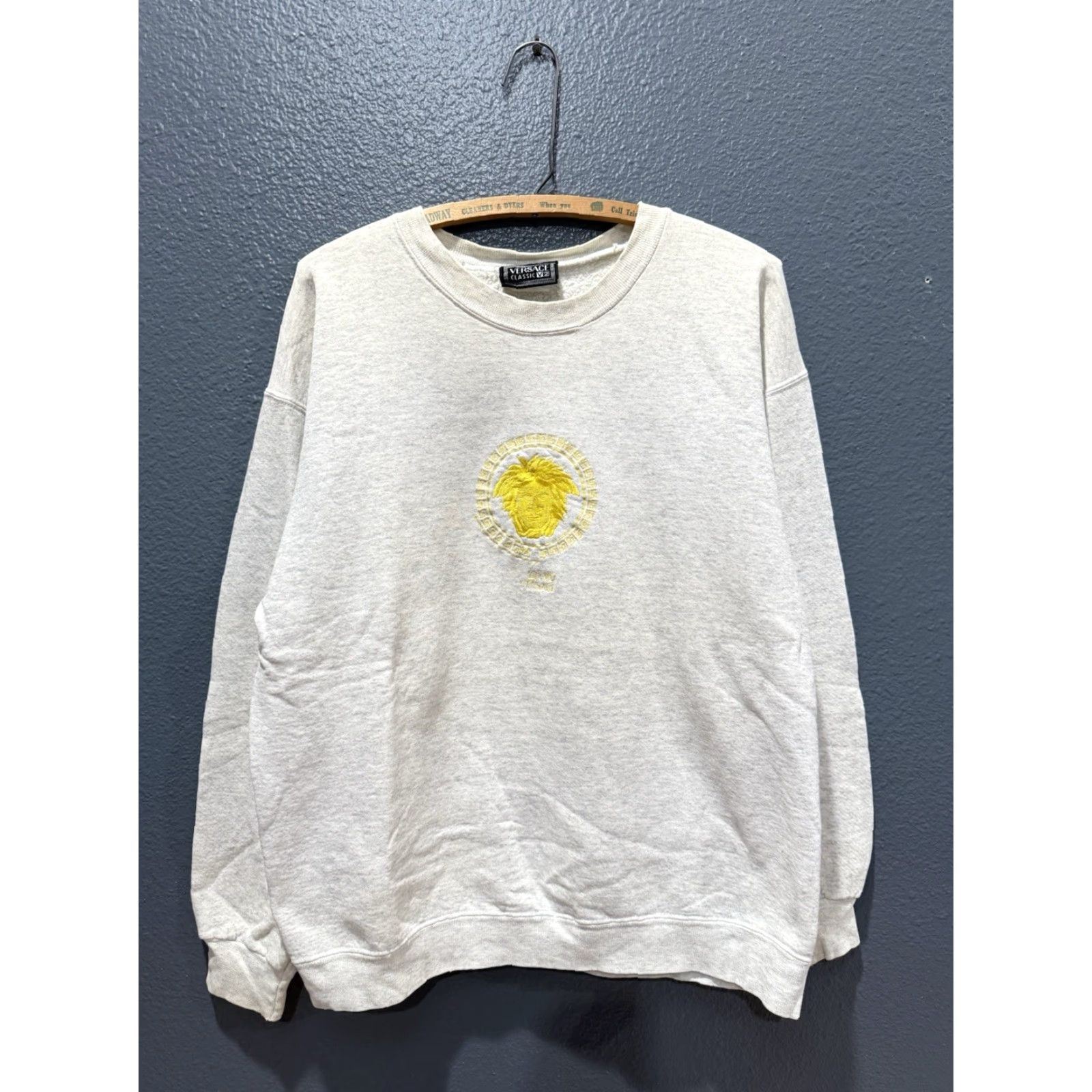 Versace VINTAGE Versace V2 Embroidered Medusa Logo Gray Sweatshirt Large Mens 90s Pullover Size US L / EU 52-54 / 3 - 4 Thumbnail