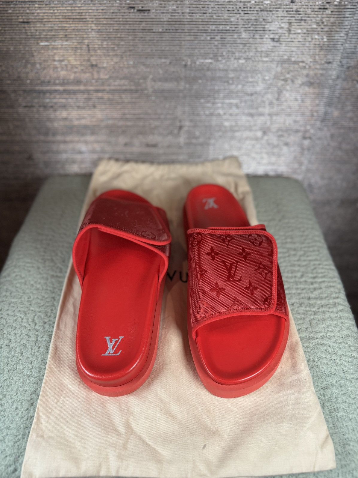 Louis Vuitton Louis Vuitton Monogram Slides Size US 13 / EU 46 - 3 Thumbnail