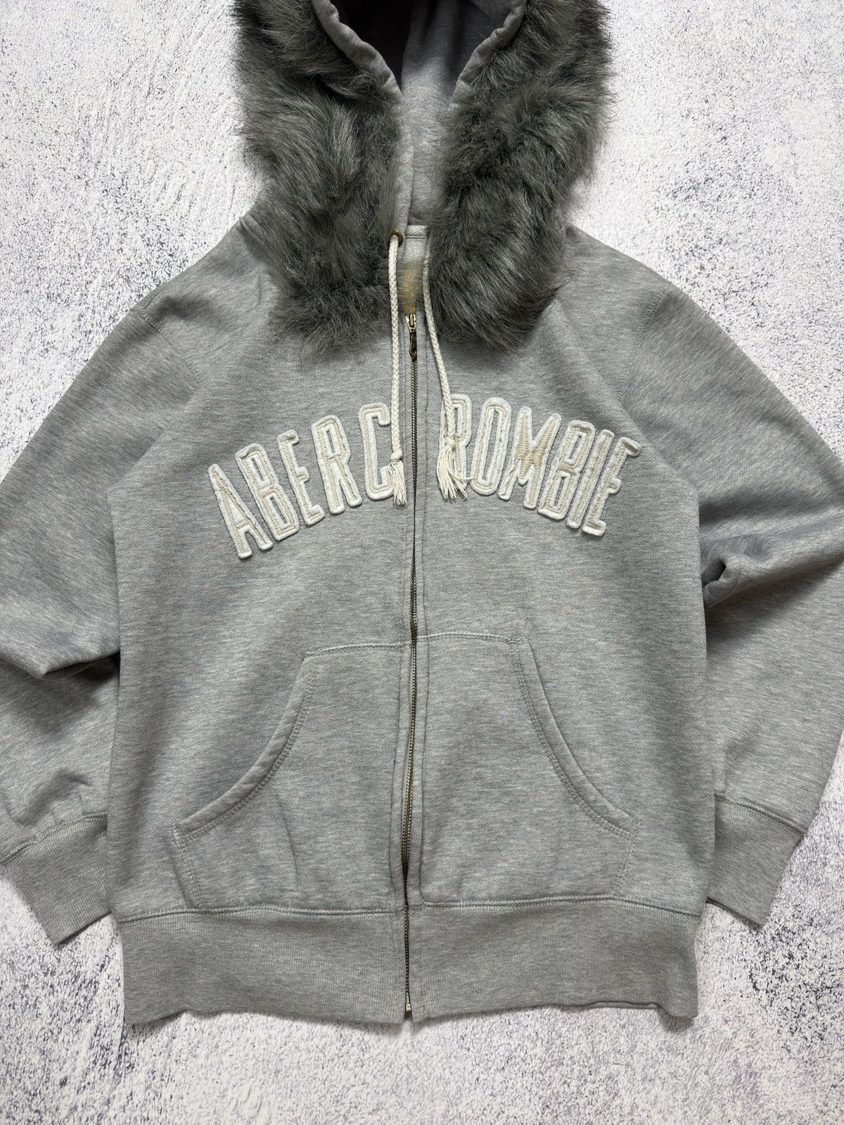 Abercrombie & Fitch Y2K Abercrombie & Fitch Faux Fur Zip Up Hoodie Cyber Size US M / EU 48-50 / 2 - 5 Thumbnail
