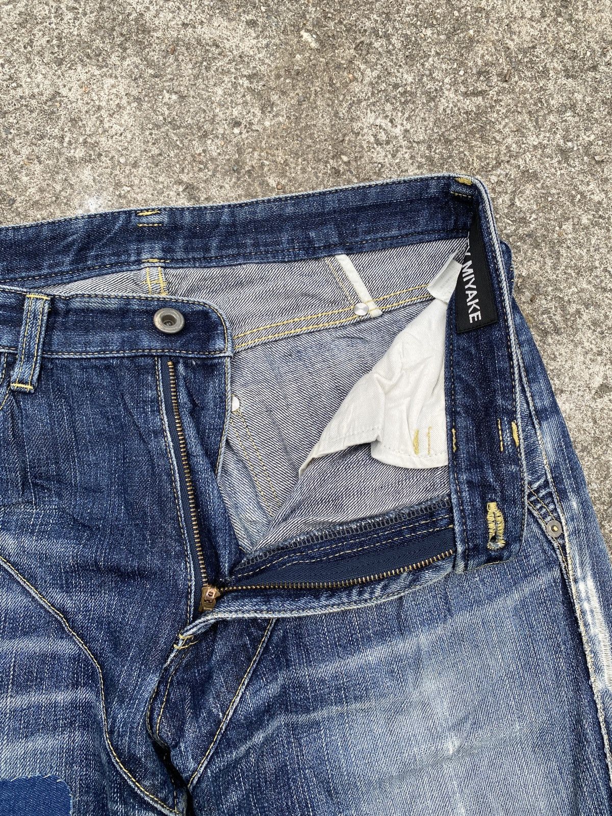 Issey Miyake × Japanese Brand Issey Miyake Blue Faded Patchwork Distressed Denim Size US 30 / EU 46 - 16 Thumbnail