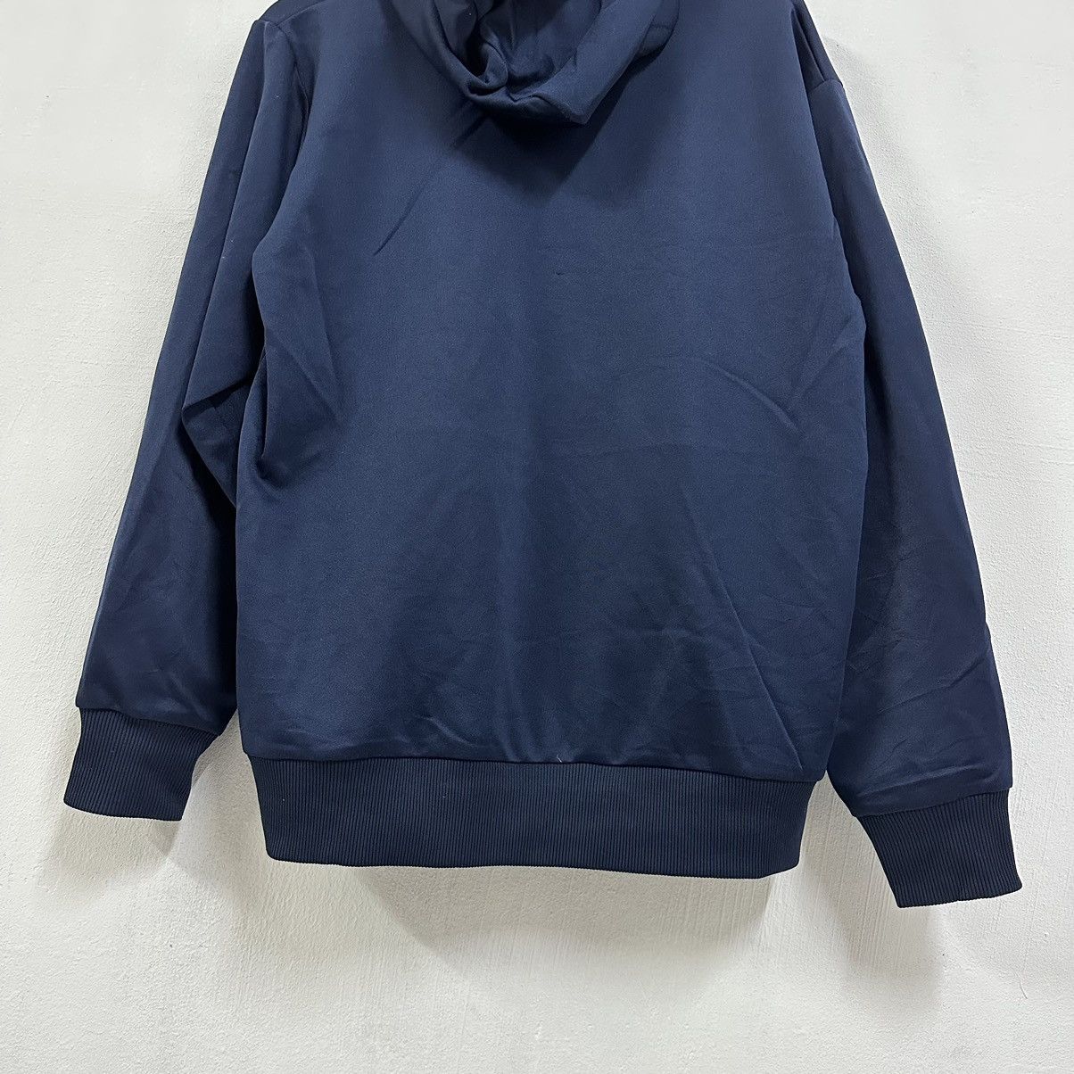 Japanese Brand Vintage Despicable Me Minion Sweatshirt With Hoodie Size US L / EU 52-54 / 3 - 10 Thumbnail