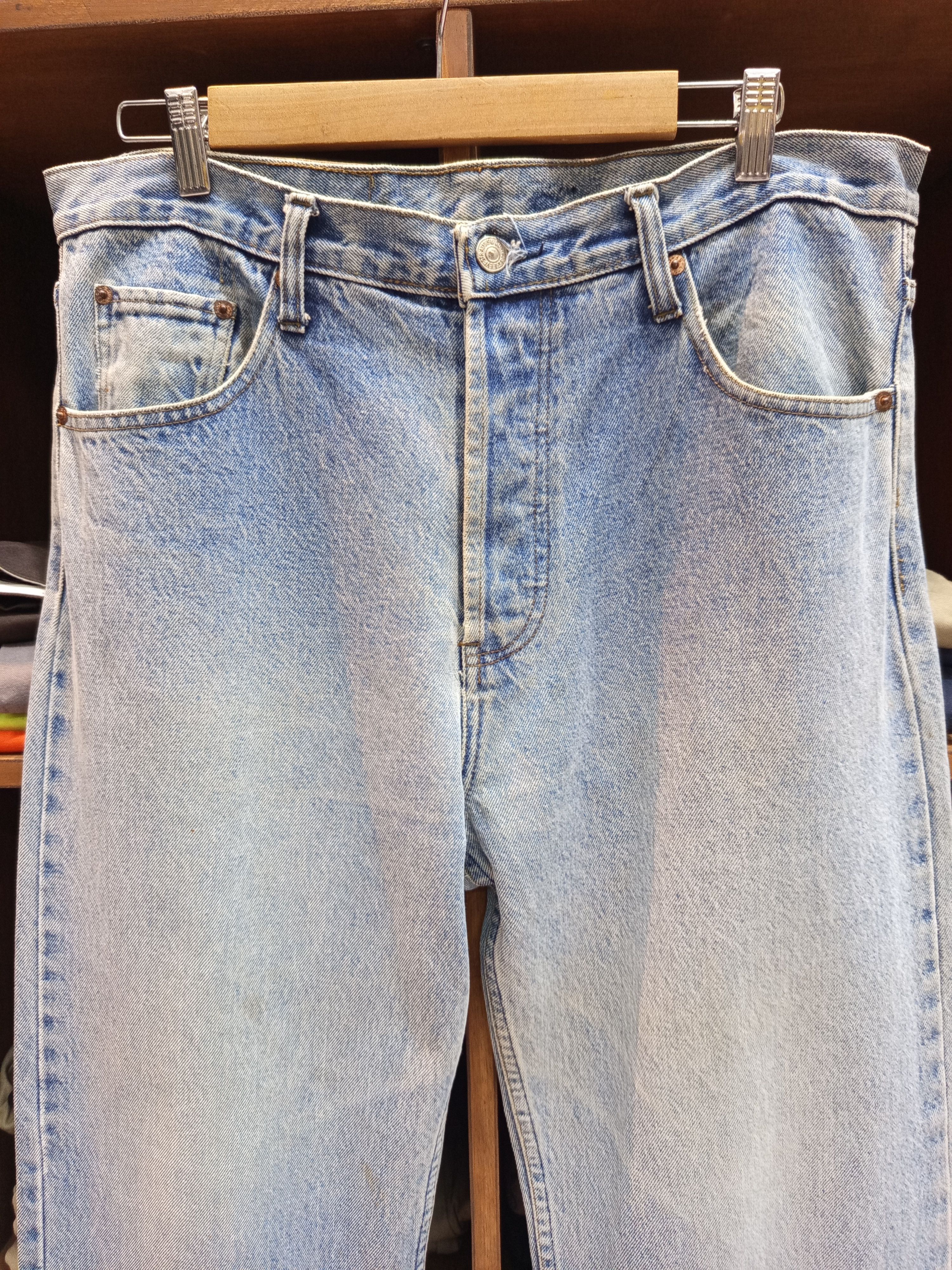 Vintage 1980s Levi’s 501 Made in USA Button Fly Denim Pants Size US 36 / EU 52 - 6 Thumbnail