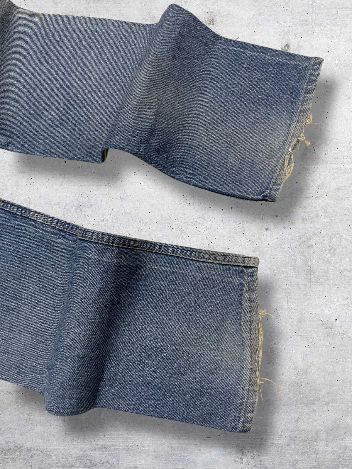 Levi's Vintage Clothing VINTAGE 501 LEVIS 90S DESIGNER OG DESIGN DISTRESSED DENIM Size US 29 - 13 Thumbnail