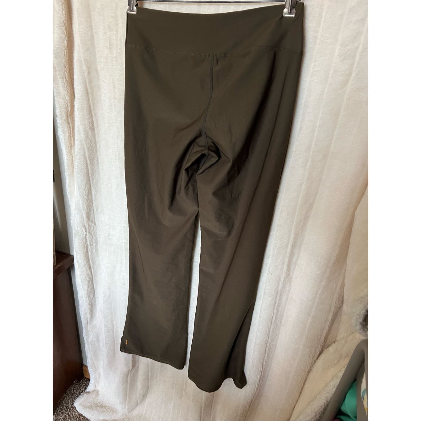 Other Lucy Brown Bootcut Leggings Woman’s Size XS Size 25" / US 0 / IT 36 - 8 Thumbnail