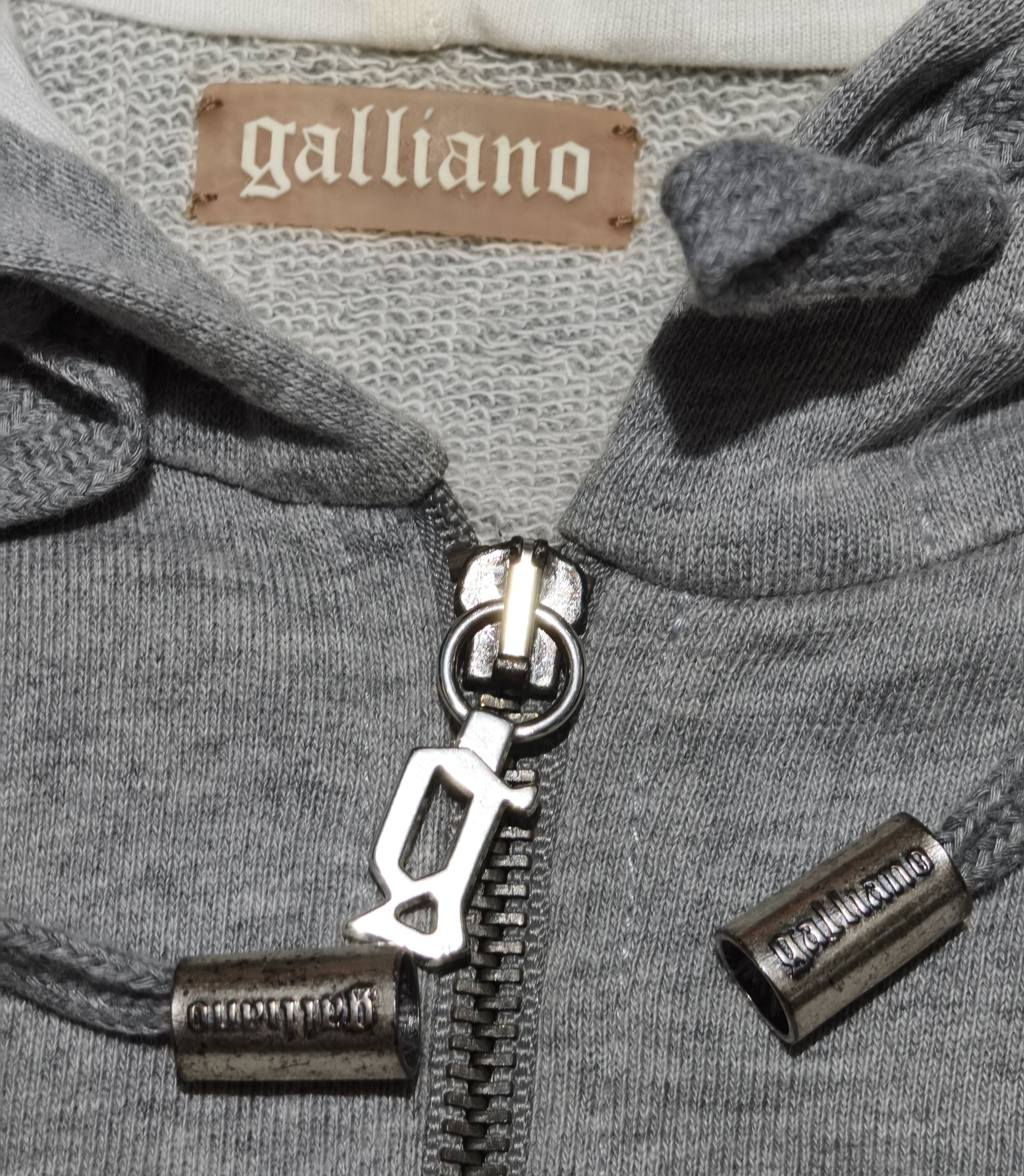 John Galliano Vintage John Galliano Gray Zip Up Hoodie Size US S / EU 44-46 / 1 - 6 Thumbnail