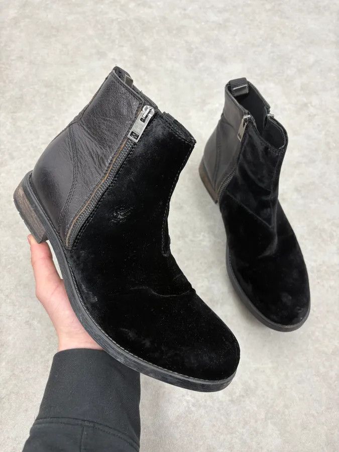 Diesel Diesel Black Velvet Leather Chelsea Boots Size US 9 / EU 42 - 1 Thumbnail