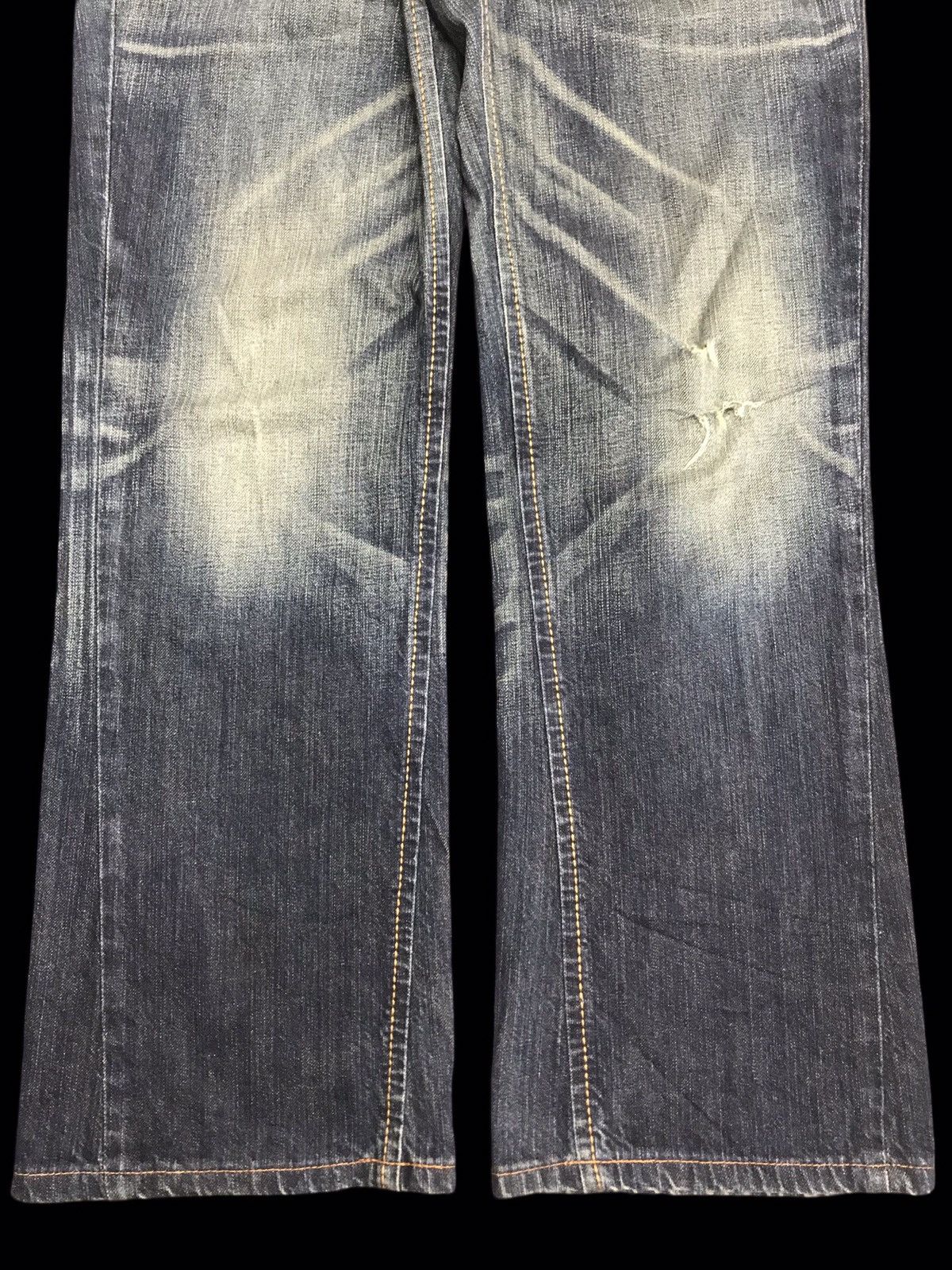 Edwin 💥FLARE💥SICK BUFFALO HEAD EDWIN FLARE DISTRESSED DENIM F203 Size US 33 - 7 Thumbnail