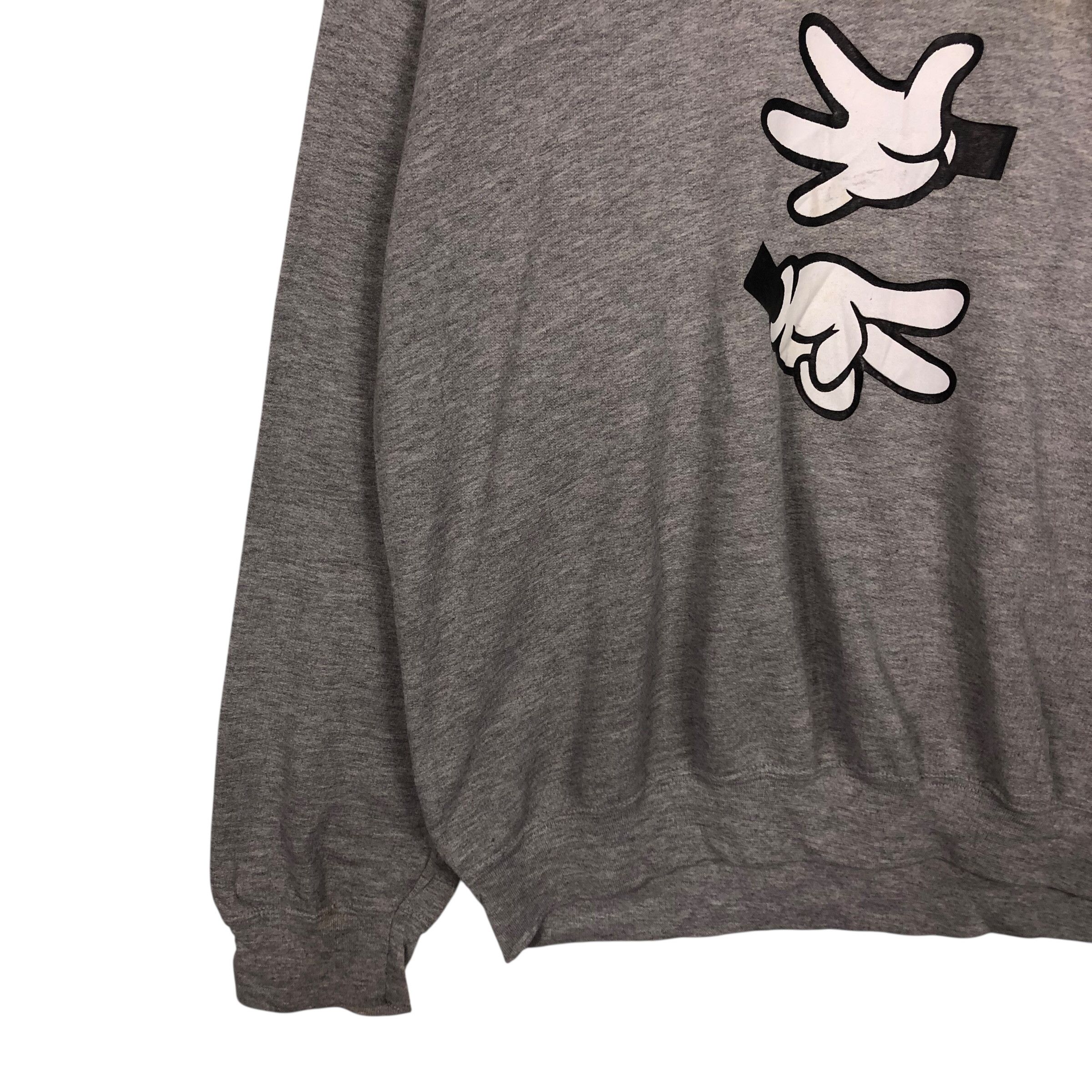 Japanese Brand 📌Vintage Sweatshirt Crewneck Mickey Mouse Hand Style Size US L / EU 52-54 / 3 - 5 Thumbnail