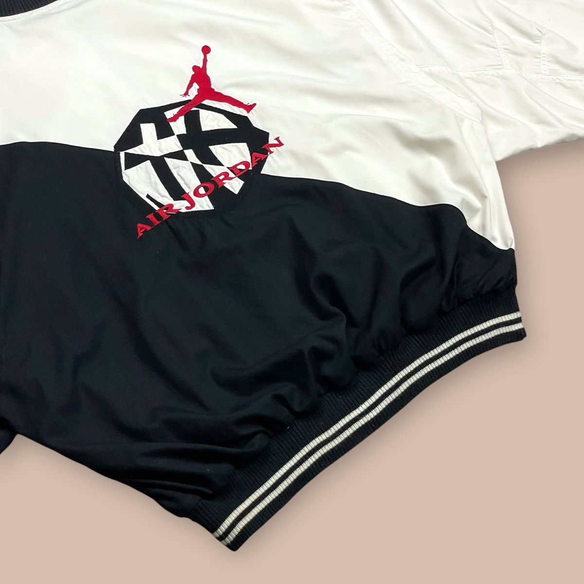 Jordan Brand OG90's Nike Jordan Oversized Bomber Jacket Size US M / EU 48-50 / 2 - 16 Thumbnail