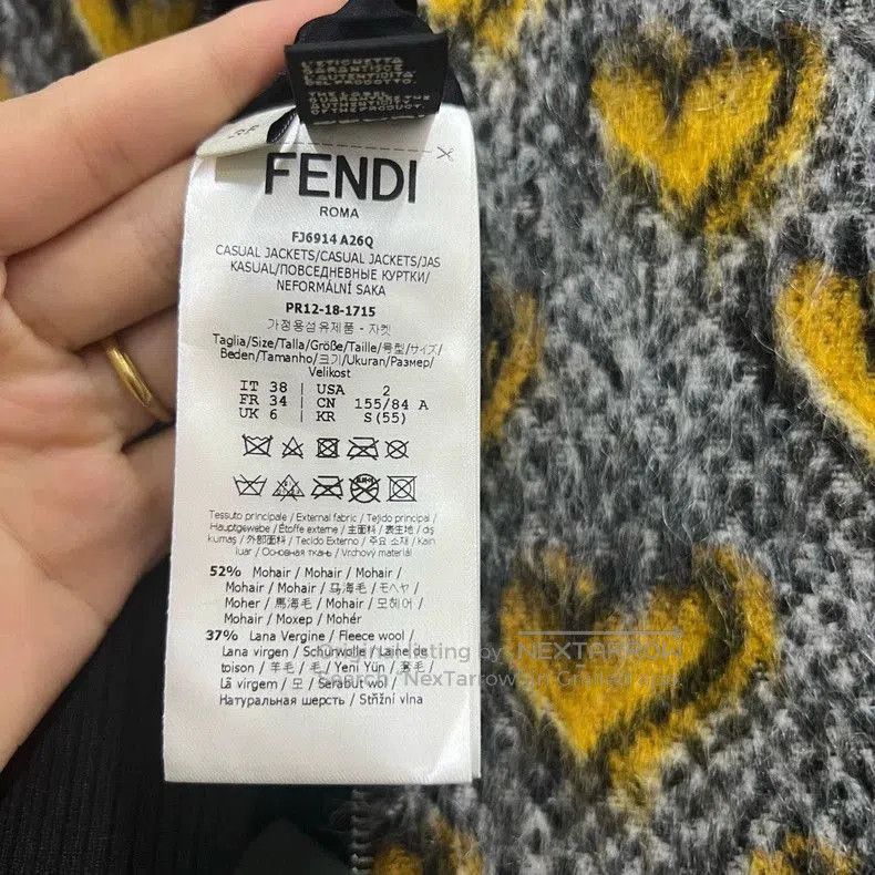 Fendi FENDI Heart Print Wool Jacket. Size US S / EU 44-46 / 1 - 2 Thumbnail