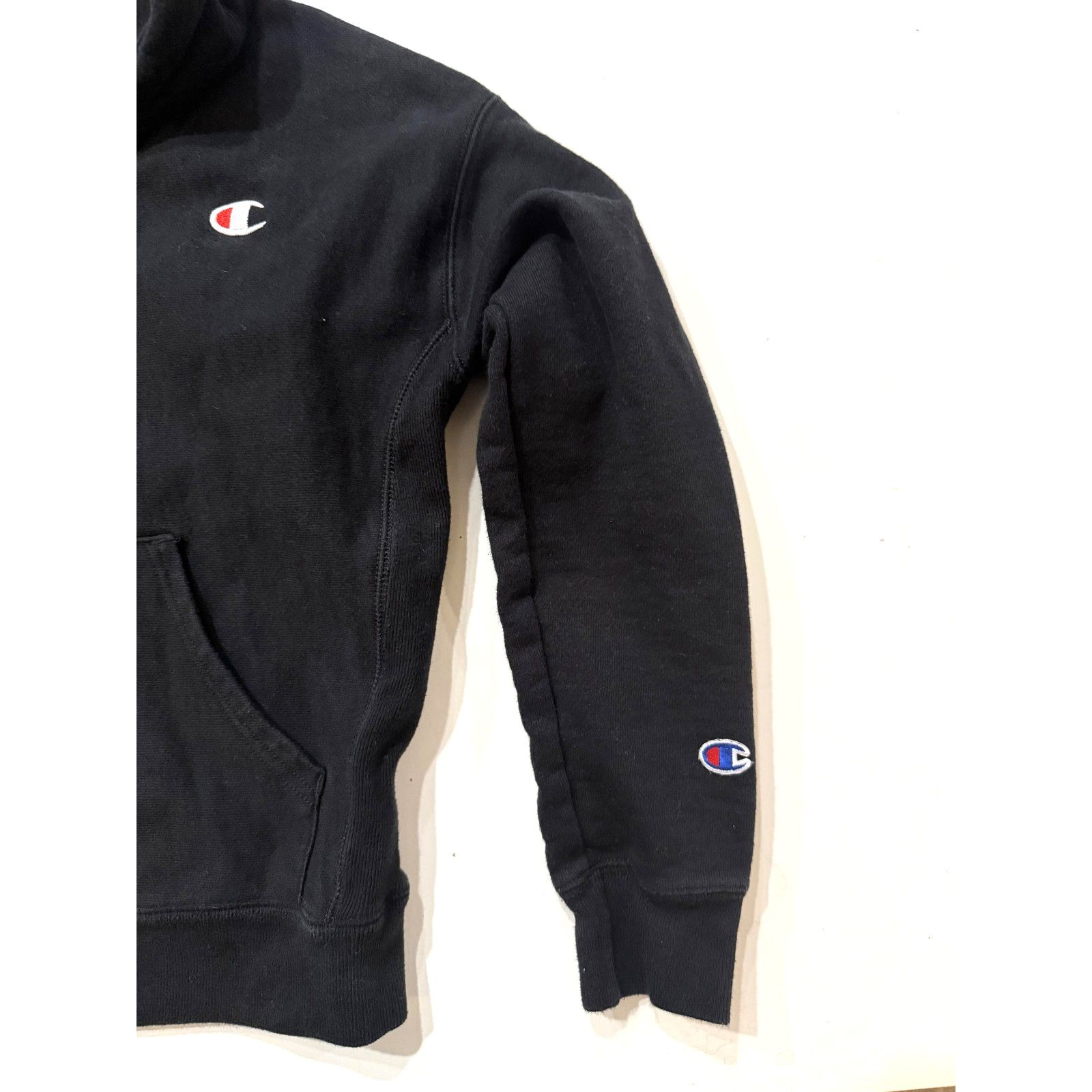 Champion Vintage 90s Champion Reverse Weave Hoodie Men Small Black Size US S / EU 44-46 / 1 - 2 Thumbnail