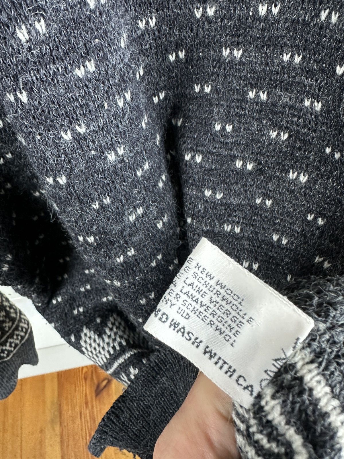 Vintage Vintage scandinavian 100% woolen sweater knitwear Size US L / EU 52-54 / 3 - 7 Thumbnail