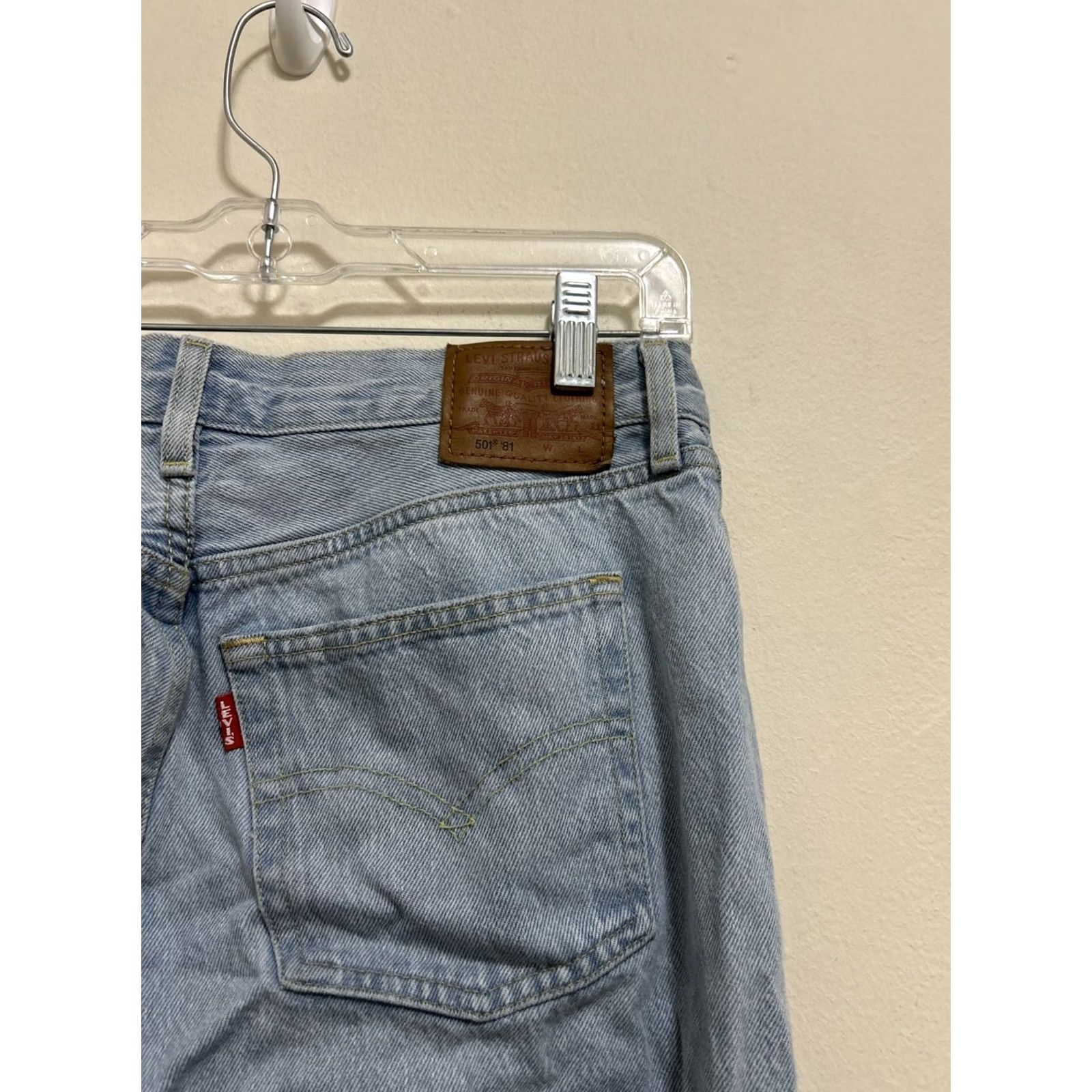 Levi's Levi's 501 Premium ‘81 Jeans Womens 29x31 Light Wash Denim Button Fly Straight 5-Pocket Regular Fit Blue Size 29" - 6 Thumbnail