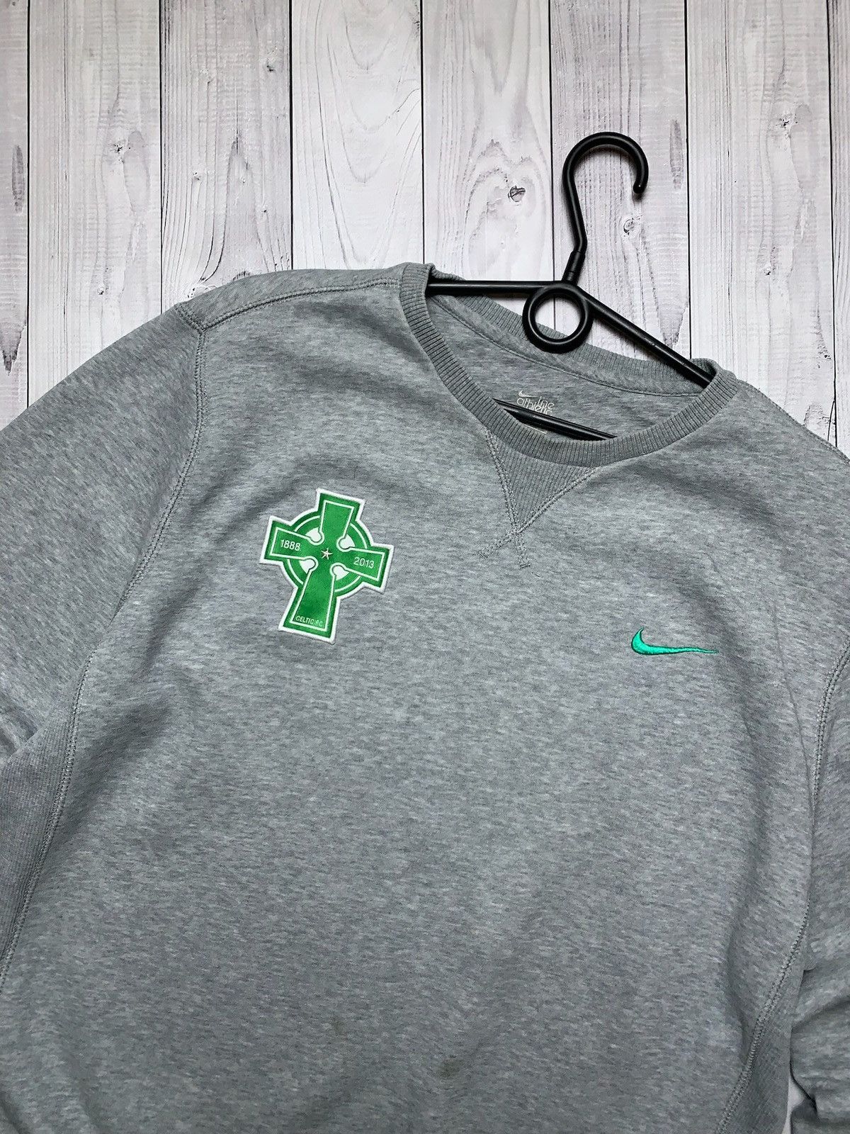 Nike × Vintage Vintage Nike Celtic soccer sweatshirt logo size L Size US L / EU 52-54 / 3 - 2 Thumbnail