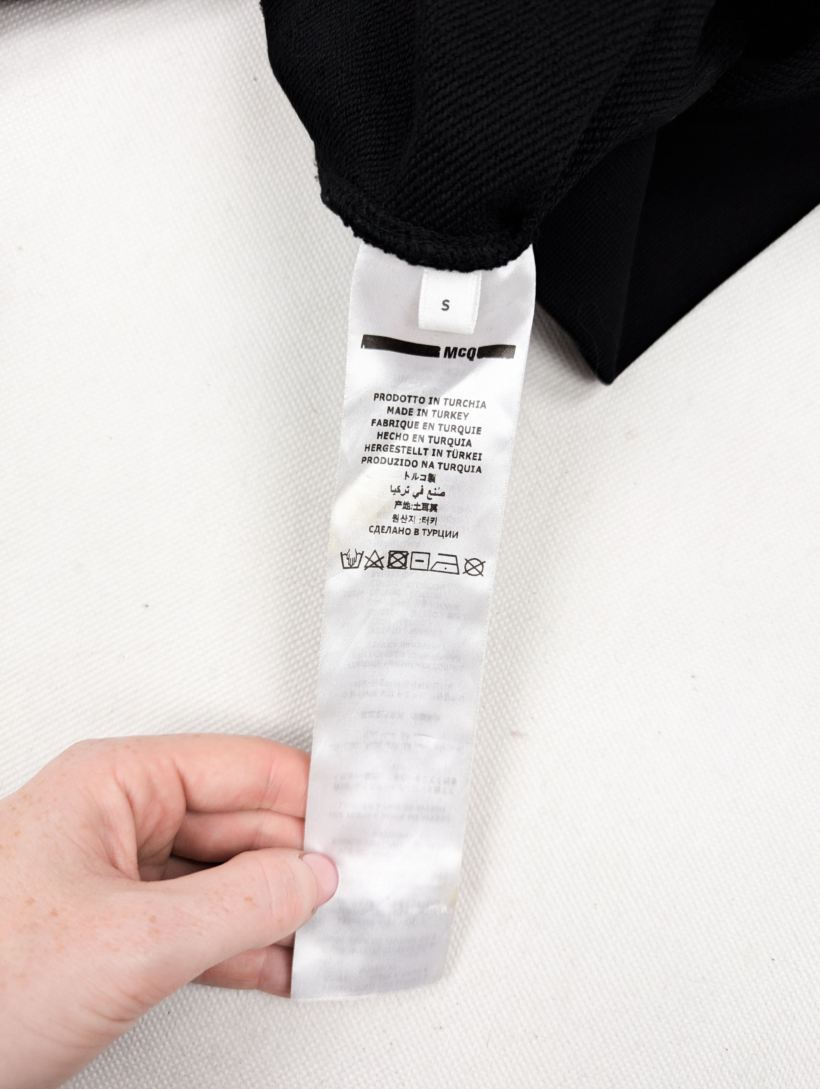 MCQ Alexander McQueen MCQ black hoodie S Size S / US 4 / IT 40 - 3 Thumbnail