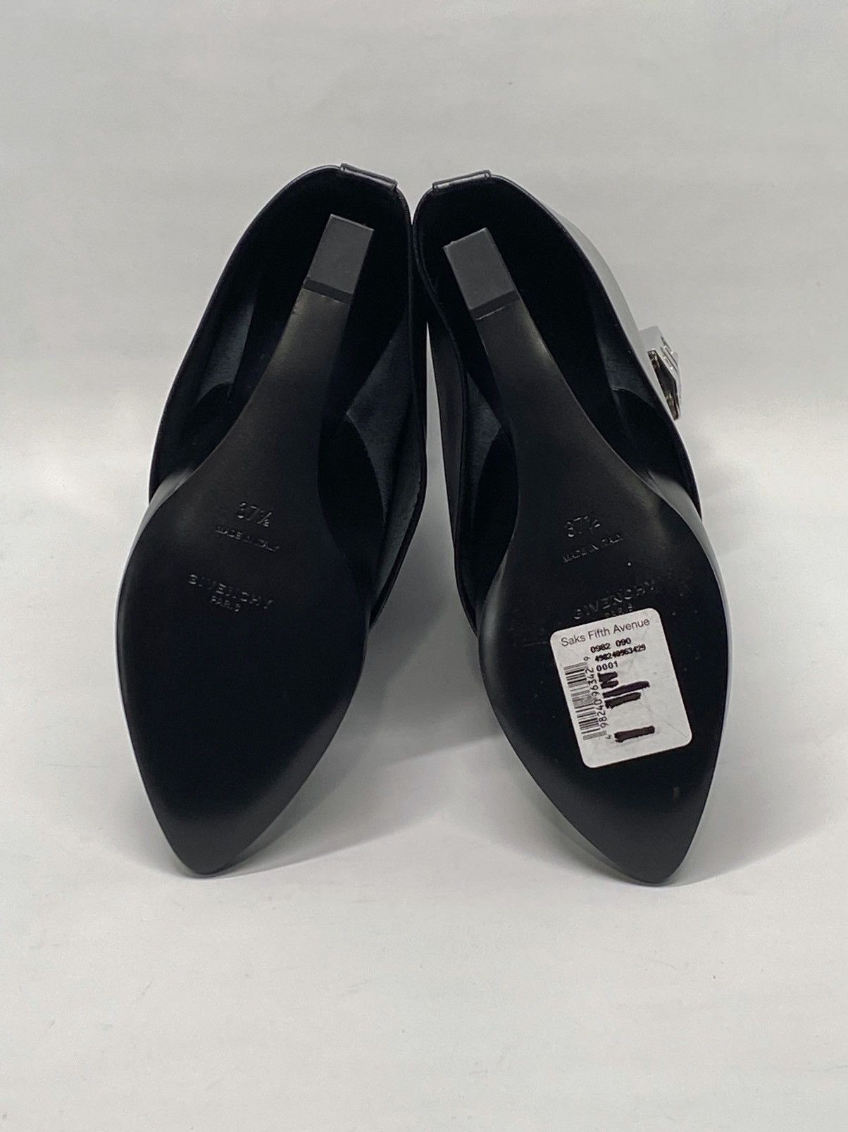 Givenchy Givenchy Shark Lock Ankle Boot size 37.5 Size US 7.5 / IT 37.5 - 17 Thumbnail