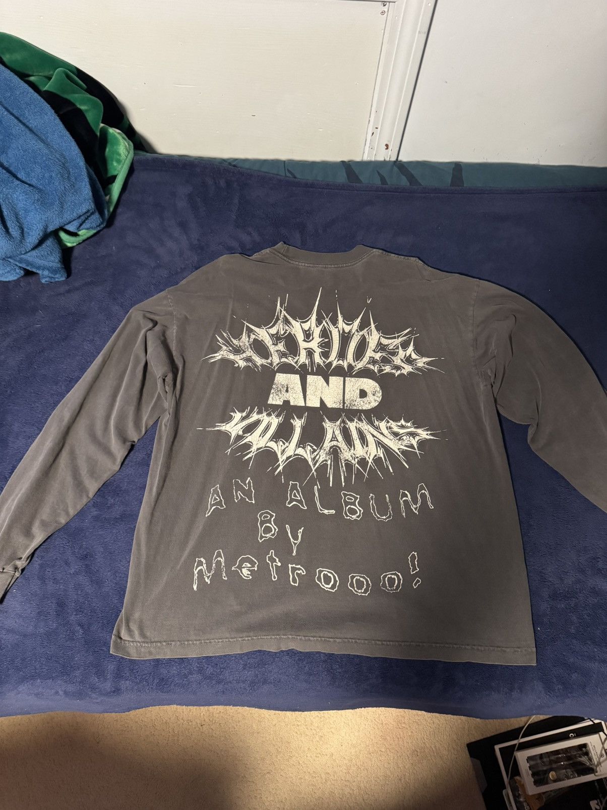 Metro Boomin Heroes and Villains Long Sleeve Size US XL / EU 56 / 4 - 2 Thumbnail