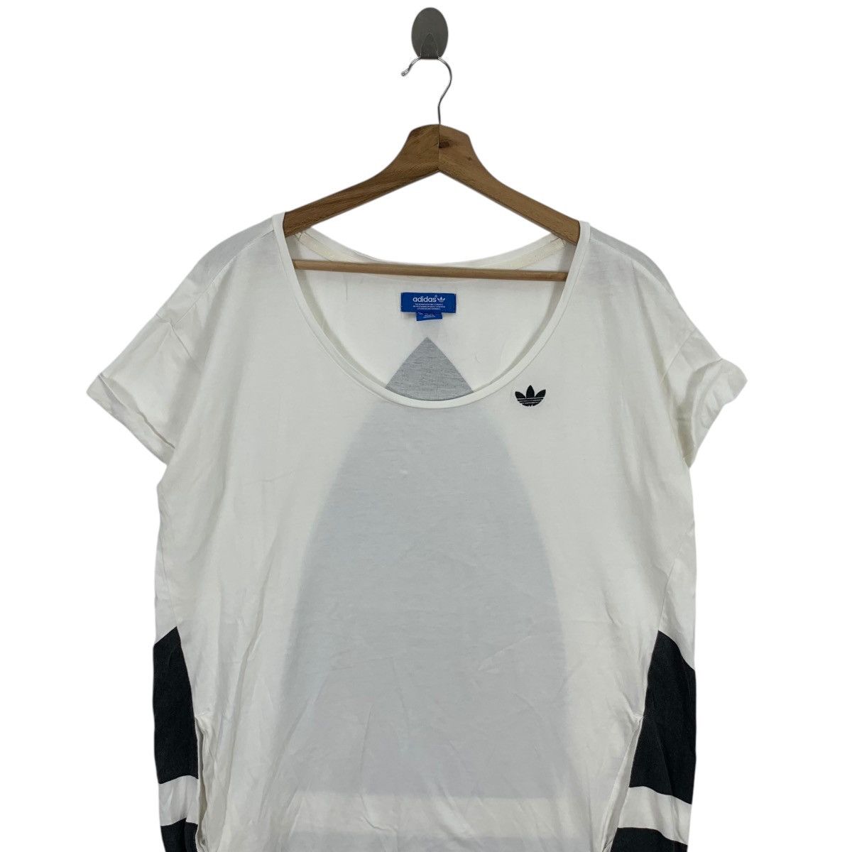 Adidas ADIDAS ORIGINALS 3 STRIPES Back Hit Logo Tee Shirt Top Size M / US 6-8 / IT 42-44 - 2 Thumbnail