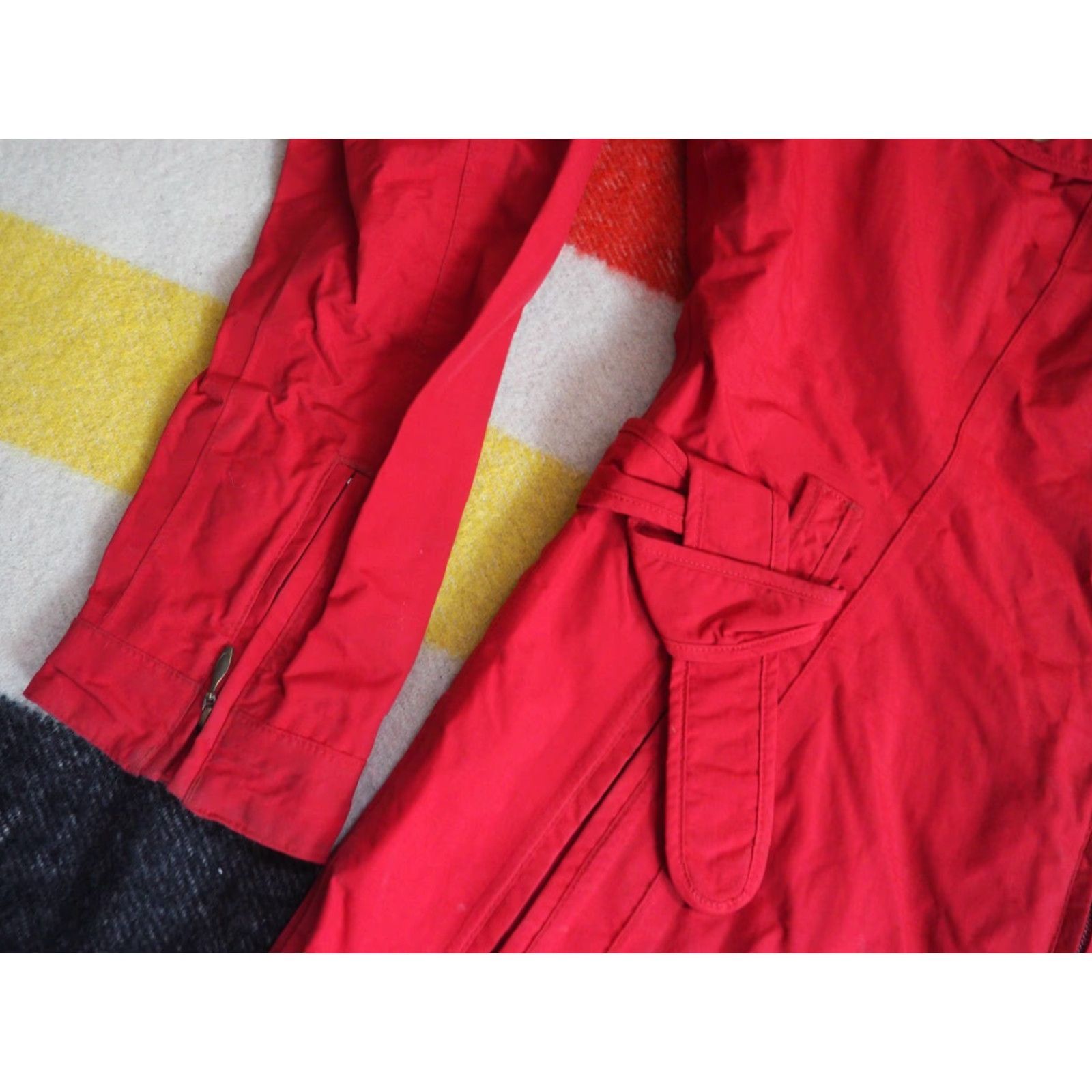 The North Face The North Face Jacket Womens L Red Full Zip Nylon Coat Belted Hyvent Rain Coat Outdoor 90s? Size L / US 10 / IT 46 - 7 Thumbnail
