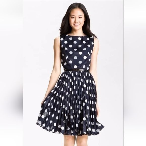 Adrianna Papell Adrianna Papell Pleated Burn Out Dot Fit and Flare Sz. 14 Dr Size XL / US 12-14 / IT 48-50 - 1 Thumbnail