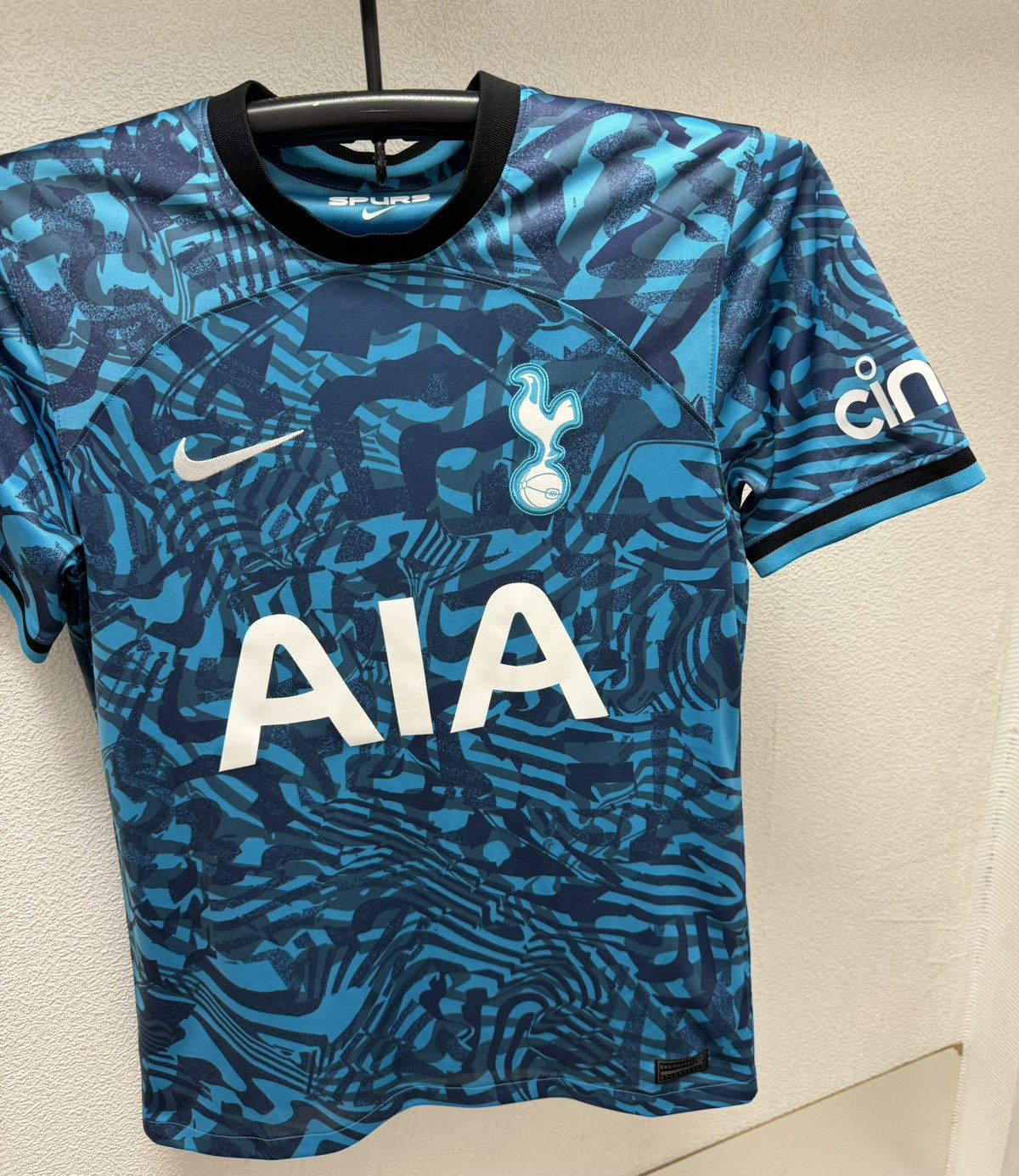 Nike Nike Tottenham hotspurs soccer jersey S-M sz Size US S / EU 44-46 / 1 - 6 Thumbnail