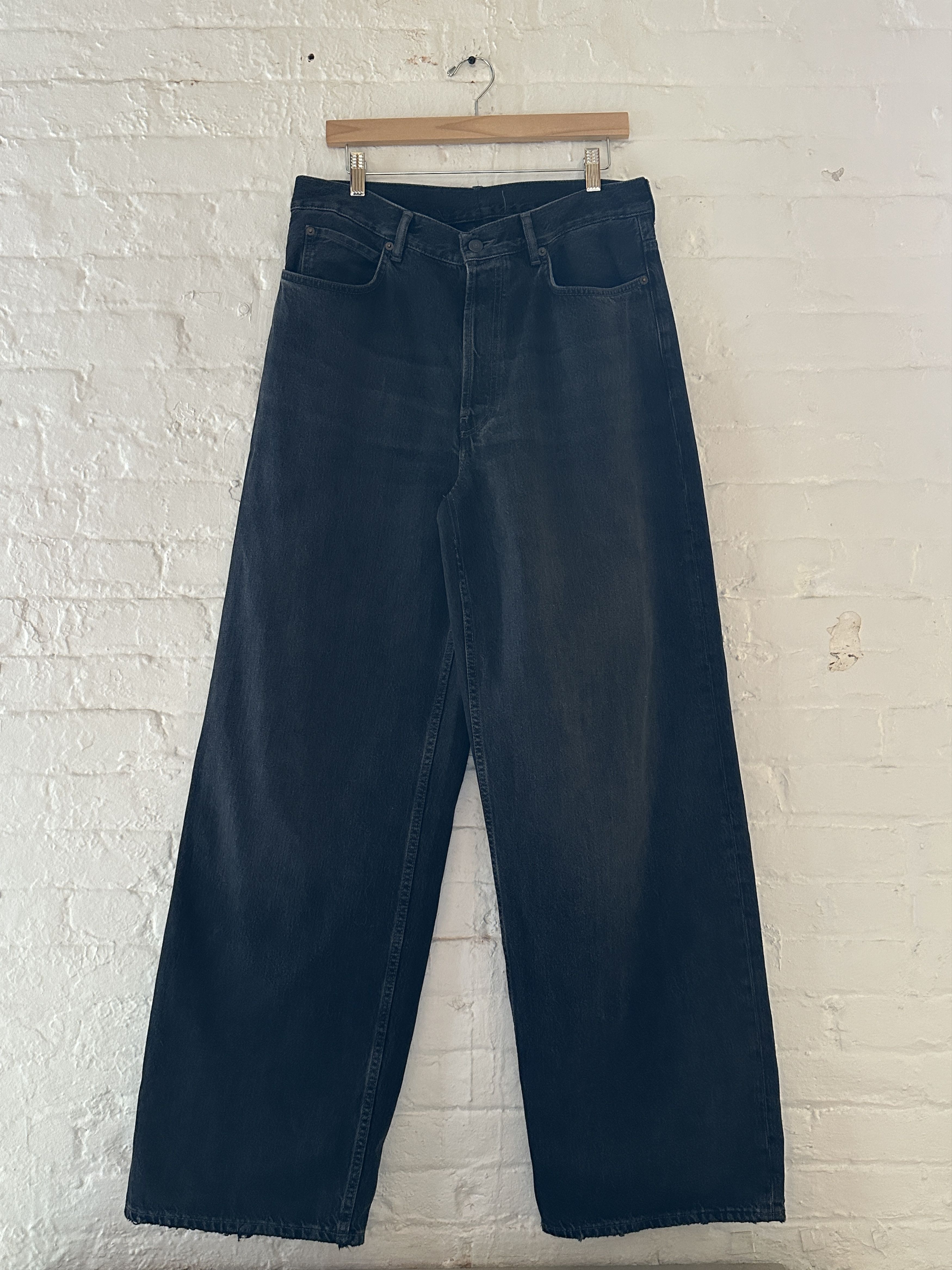 Acne Studios Acne Studios 1981 Baggy Wide Leg Jeans Size US 34 / EU 50 - 1 Thumbnail