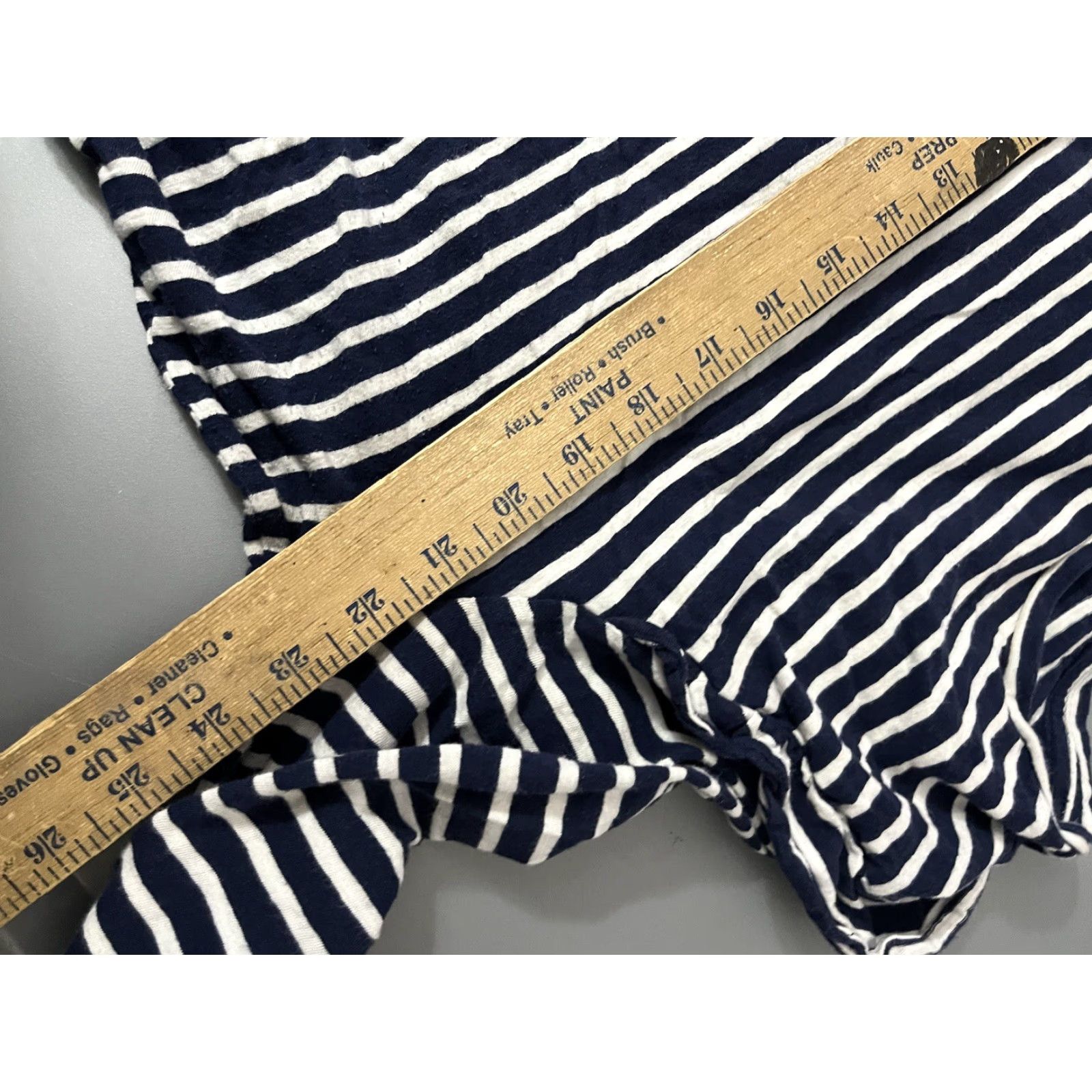 Old Navy VINTAGE Old Navy Women's Shirt 2XL Blue Navy Ivory Striped 3/4 Sleeve Round Neck Casual Top Womens Size XXL / US 16-18 / IT 52-54 - 5 Thumbnail