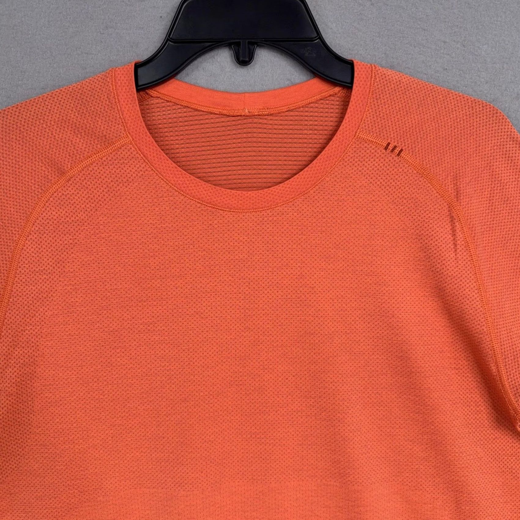 Lululemon Lululemon Shirt Mens Medium Orange Movement Is Medicine Athletic Tee Running Size US M / EU 48-50 / 2 - 2 Thumbnail