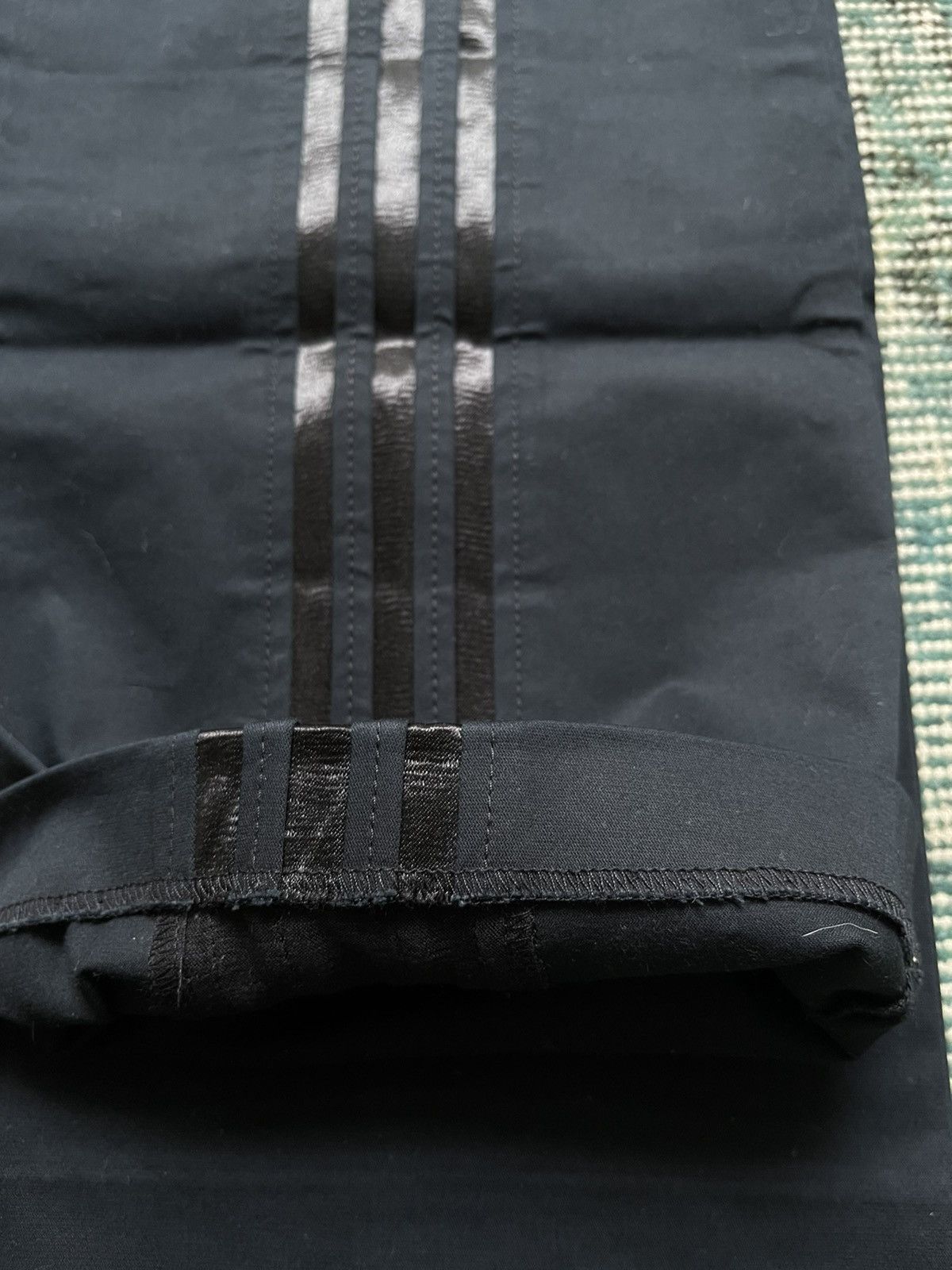 Y-3 Adidas Y-3 Navy Trouser With Three Stripes On The Back Size US 33 - 8 Thumbnail