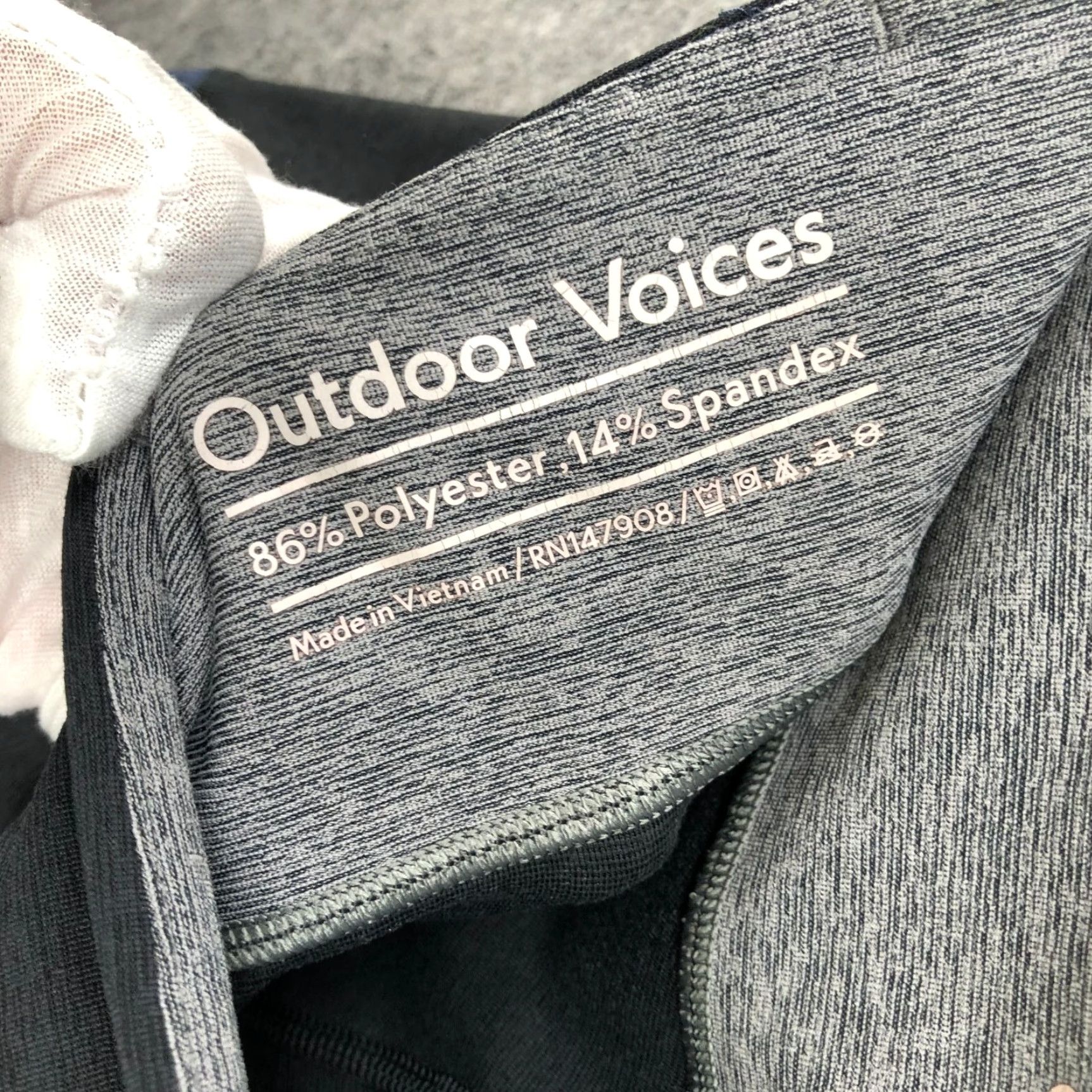 Outdoor Voices Outdoor Voices 7/8 Leggings Womens M Gray Blue Colorblock Yoga Active Gym Size 32" / US 10 / IT 46 - 6 Thumbnail