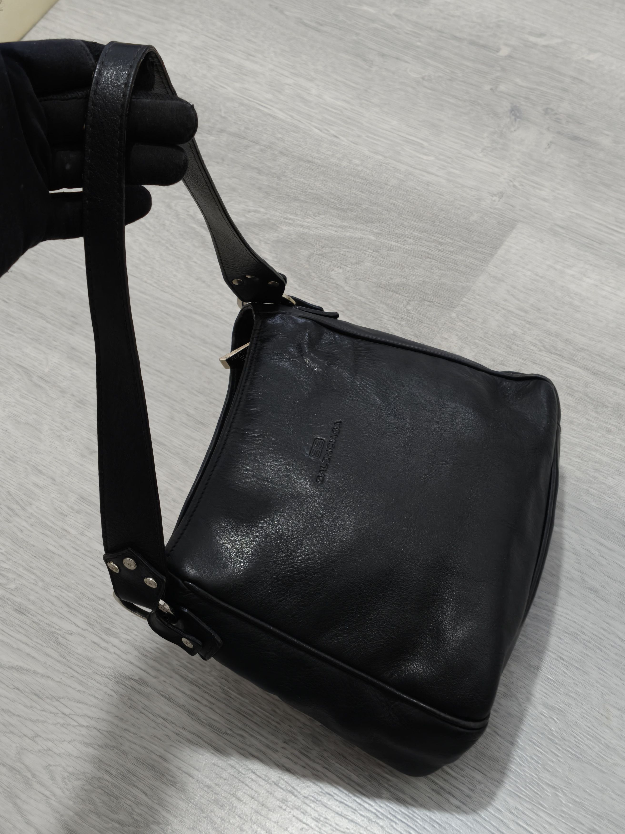 Balenciaga Vintage Balenciaga Black Leather Luxury Y2K Shoulder Bag Size ONE SIZE - 15 Thumbnail