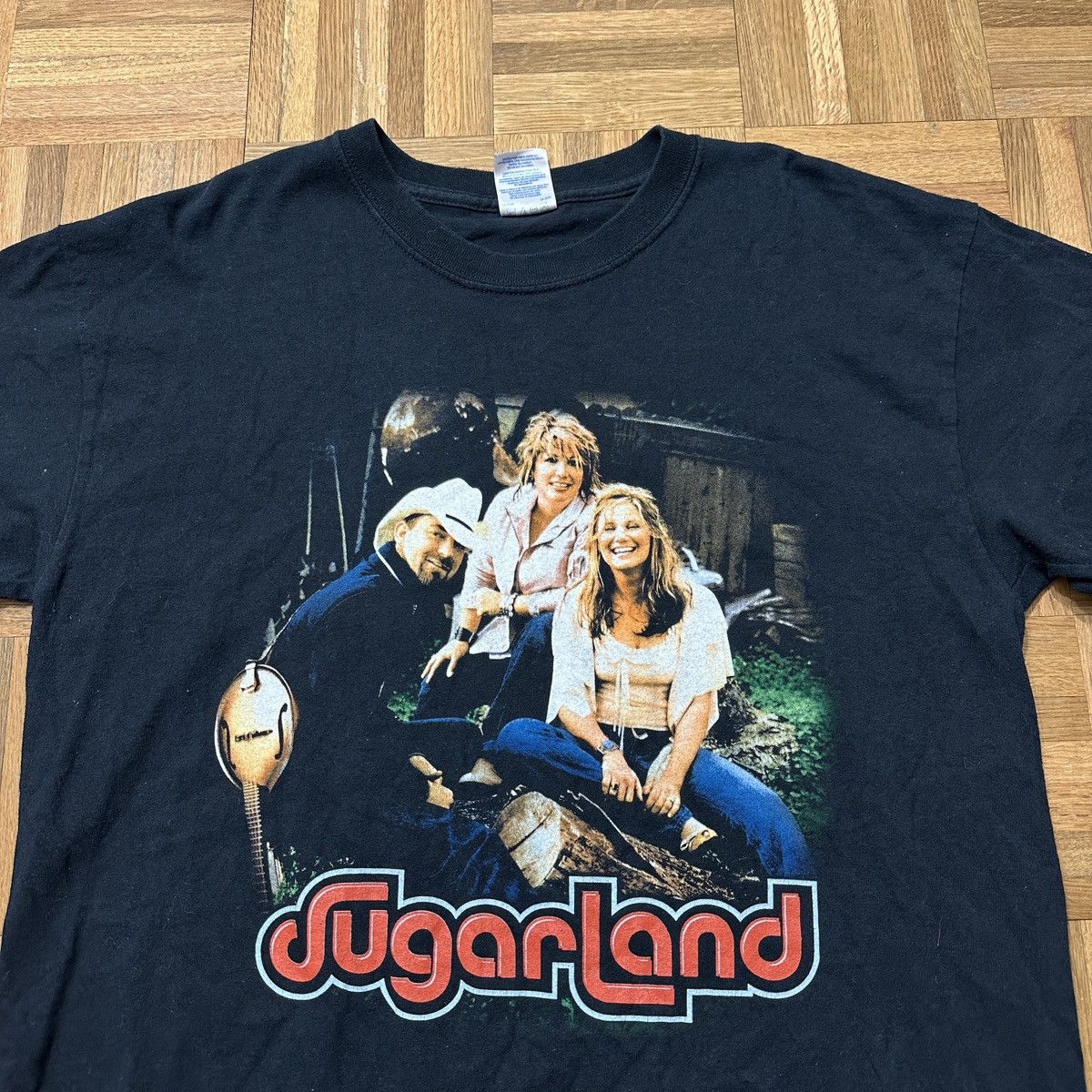 Gildan Vintage Sugarland tee Size US L / EU 52-54 / 3 - 3 Thumbnail