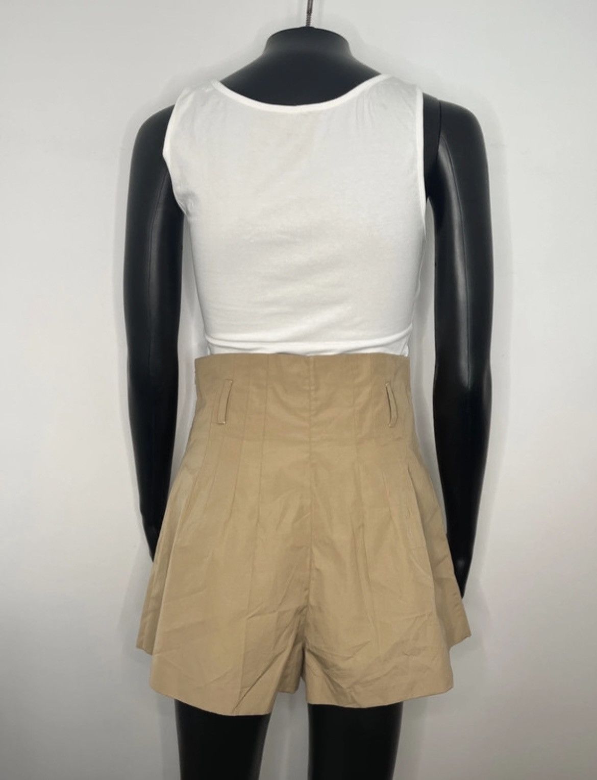 Prada Prada hight waist shorts, size S Size 26" / US 2 / IT 38 - 5 Thumbnail