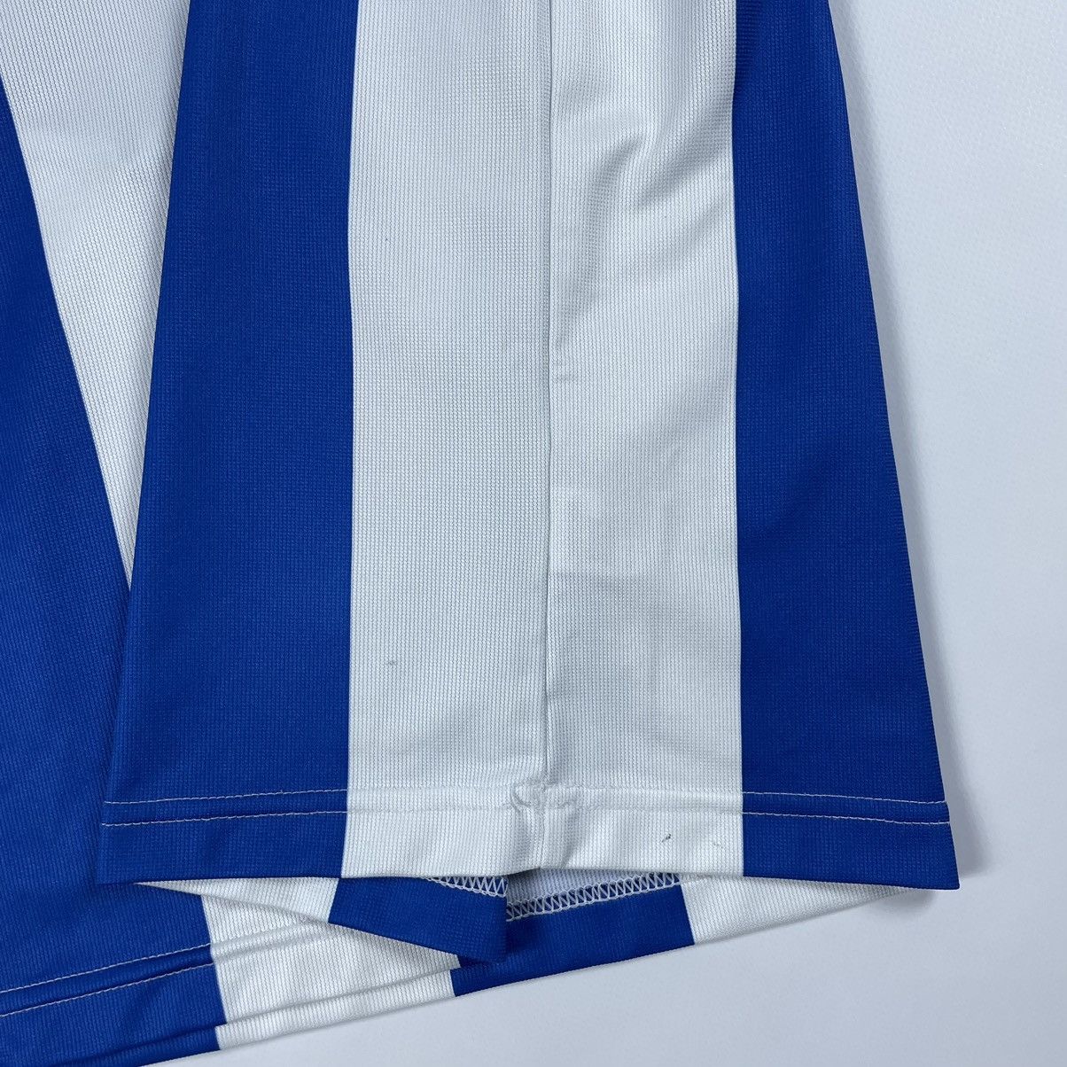 Vintage Wigan Athletic JJB Lee Henry McCulloch #11 Soccer Longsleev Size US XL / EU 56 / 4 - 19 Thumbnail