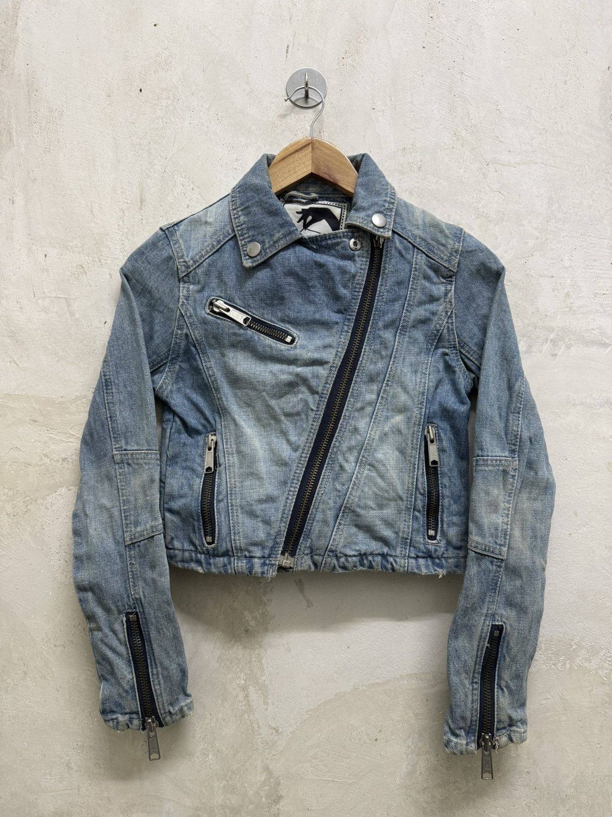 If Six Was Nine 2000s Spiral Girl Asymmetrical Zip Distressed Denim Jacket Size M / US 6-8 / IT 42-44 - 1 Thumbnail