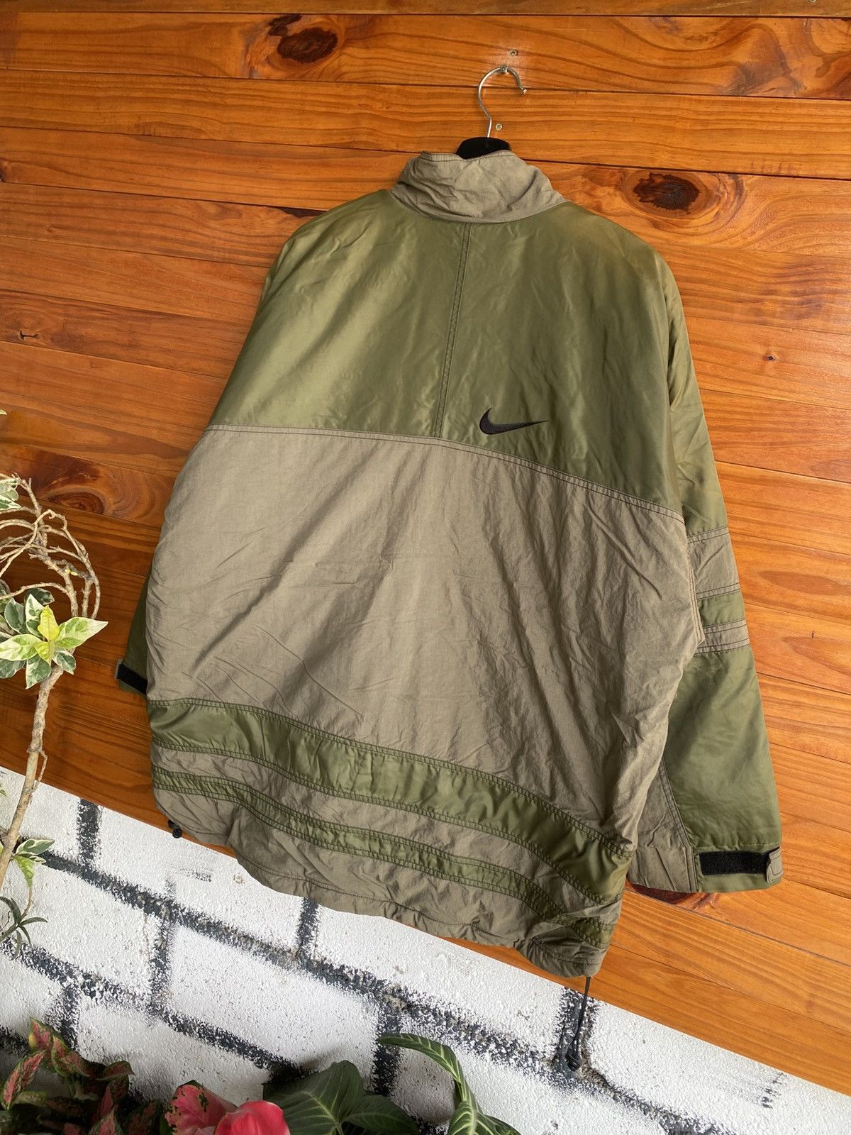 Nike Vintage Nike Two-Tone Quilted Insulated Olive Green & Khaki Size US XL / EU 56 / 4 - 15 Thumbnail
