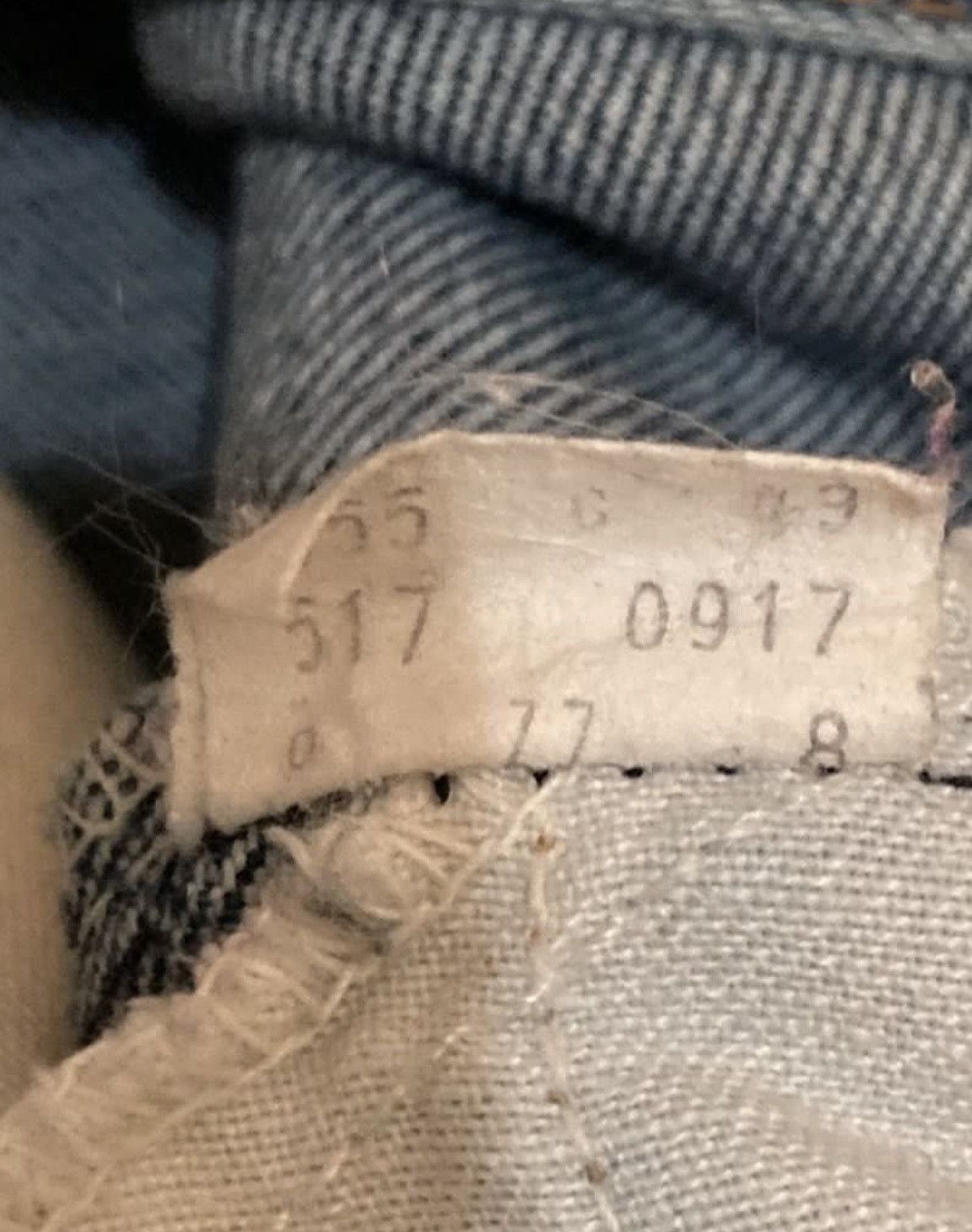 Levi's VINTAGE 70s // LEVIS 517 // BUTTON NO.8 // Size US 37 - 6 Thumbnail