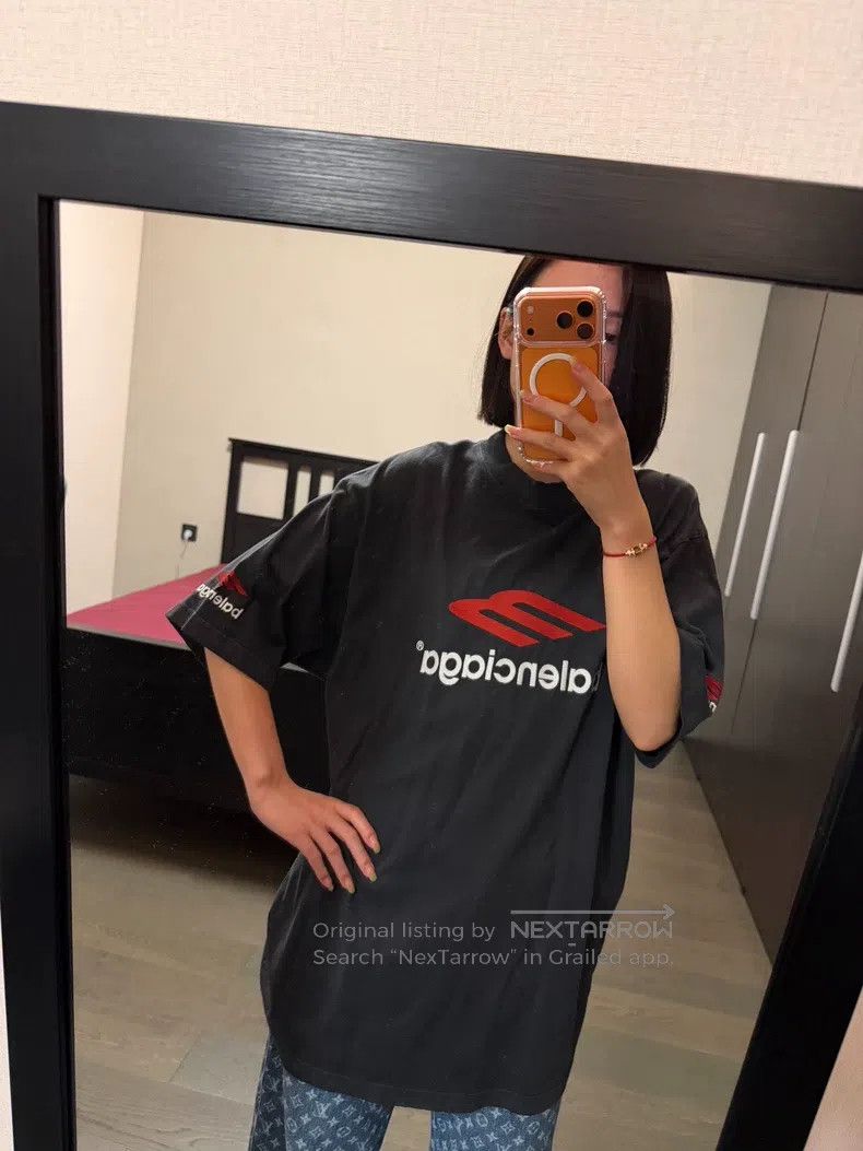 Balenciaga Balenciaga 3B Embroidered Logo Short Sleeve T-Shirt, Size Size US XS / EU 42 / 0 - 1 Thumbnail