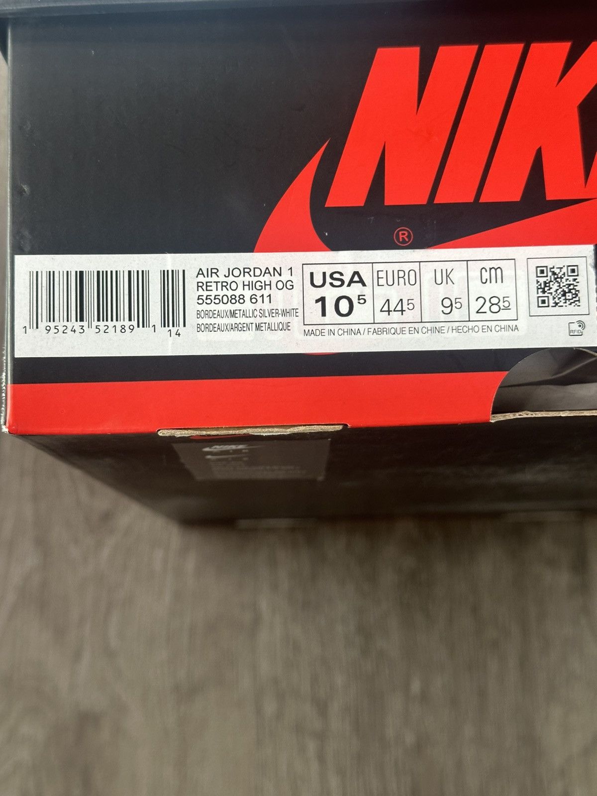 Jordan Brand Air Jordan 1 High OG “Bordeaux” **PRE-OWNED** Size US 10.5 / EU 43-44 - 9 Thumbnail